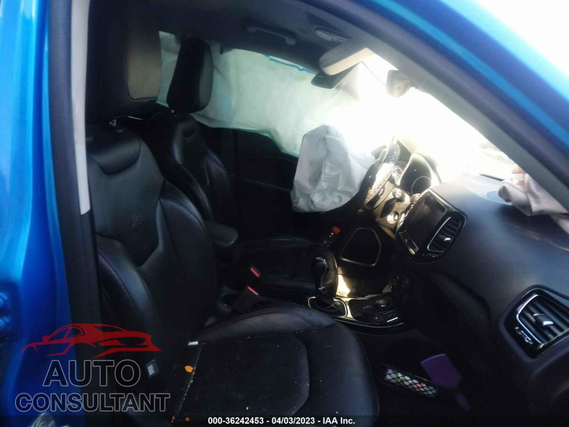 JEEP COMPASS 2018 - 3C4NJDCB5JT393229