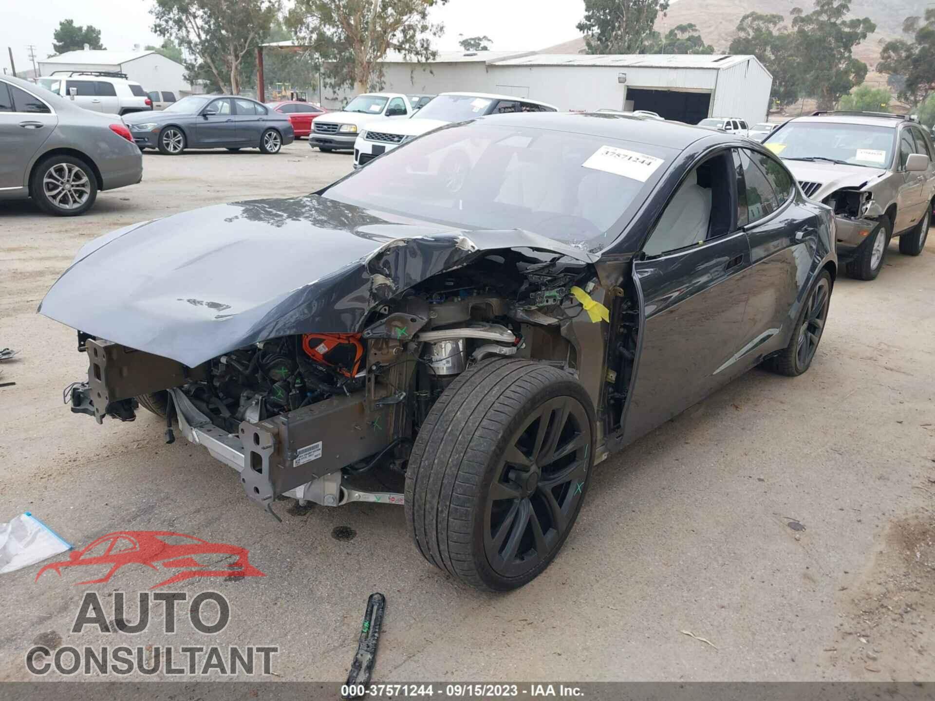 TESLA MODEL S 2022 - 5YJSA1E65NF482806