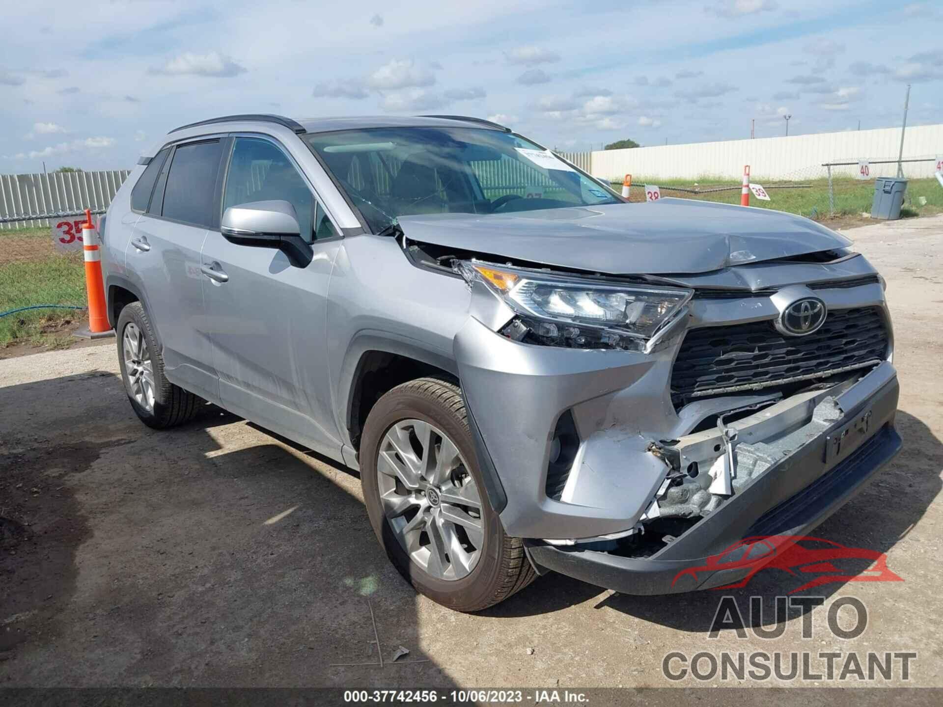TOYOTA RAV4 2021 - 2T3C1RFV7MC141927