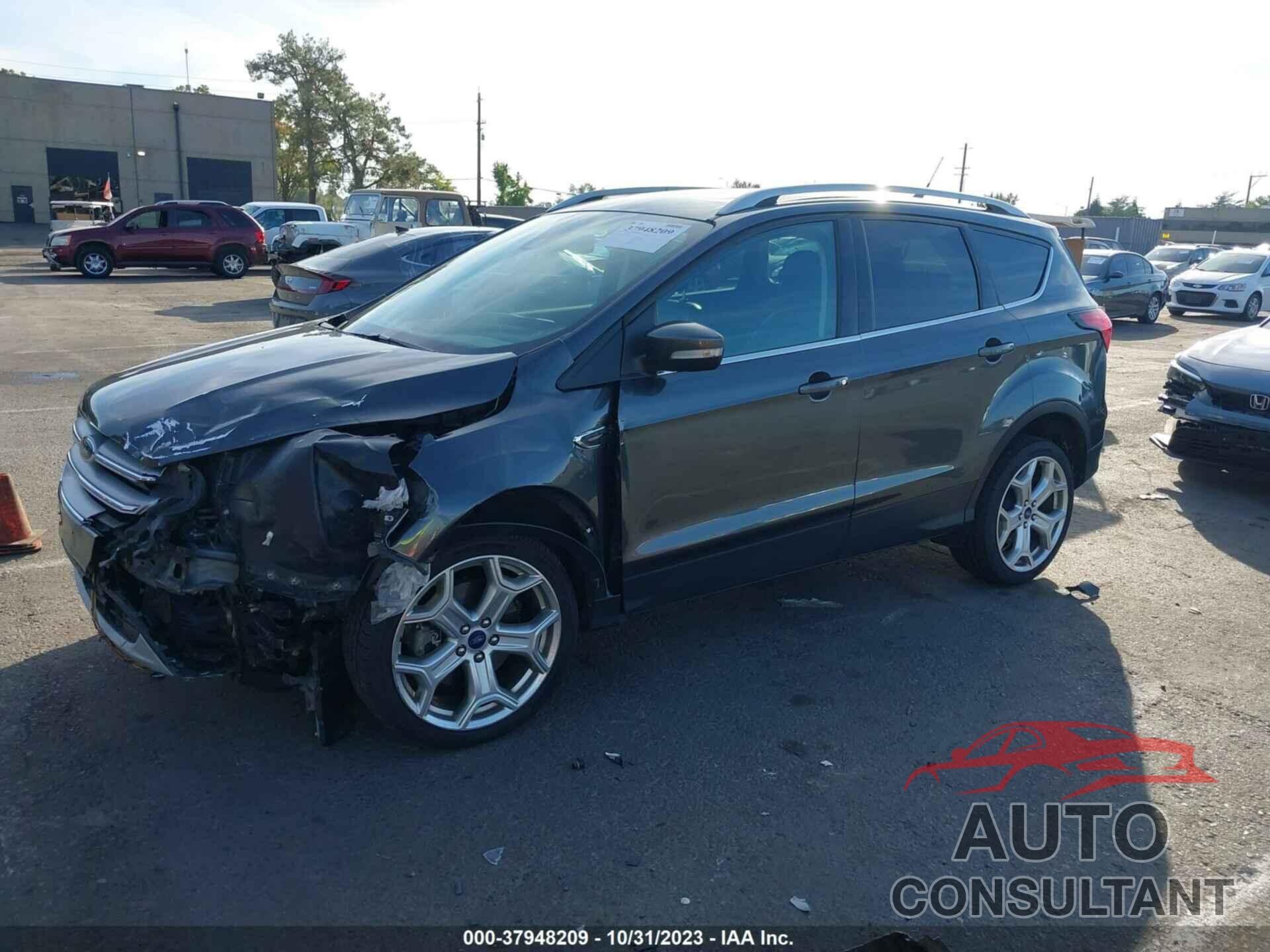 FORD ESCAPE 2019 - 1FMCU9J97KUE06416