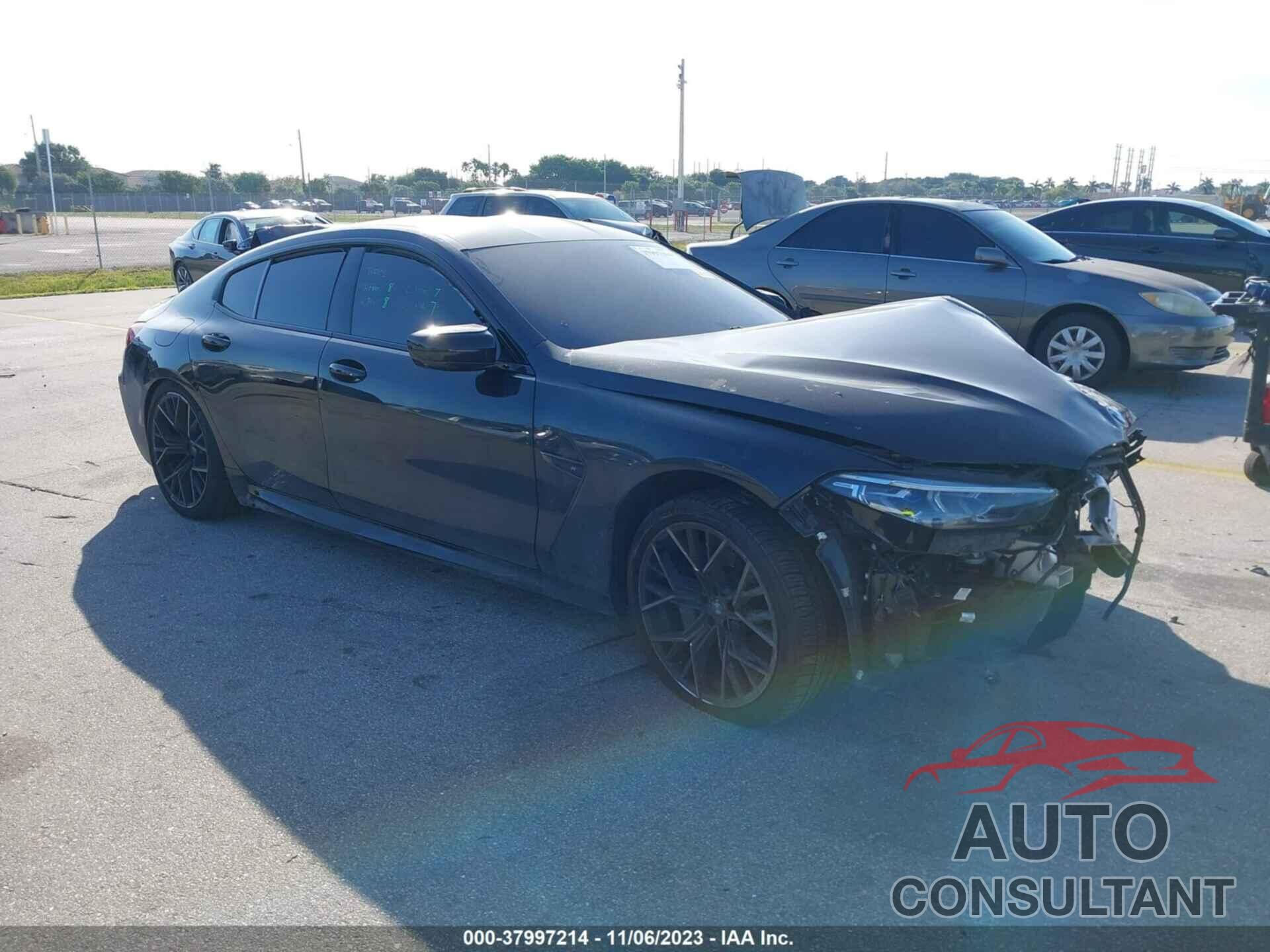 BMW M8 GRAN COUPE 2022 - WBSGV0C08NCJ71184