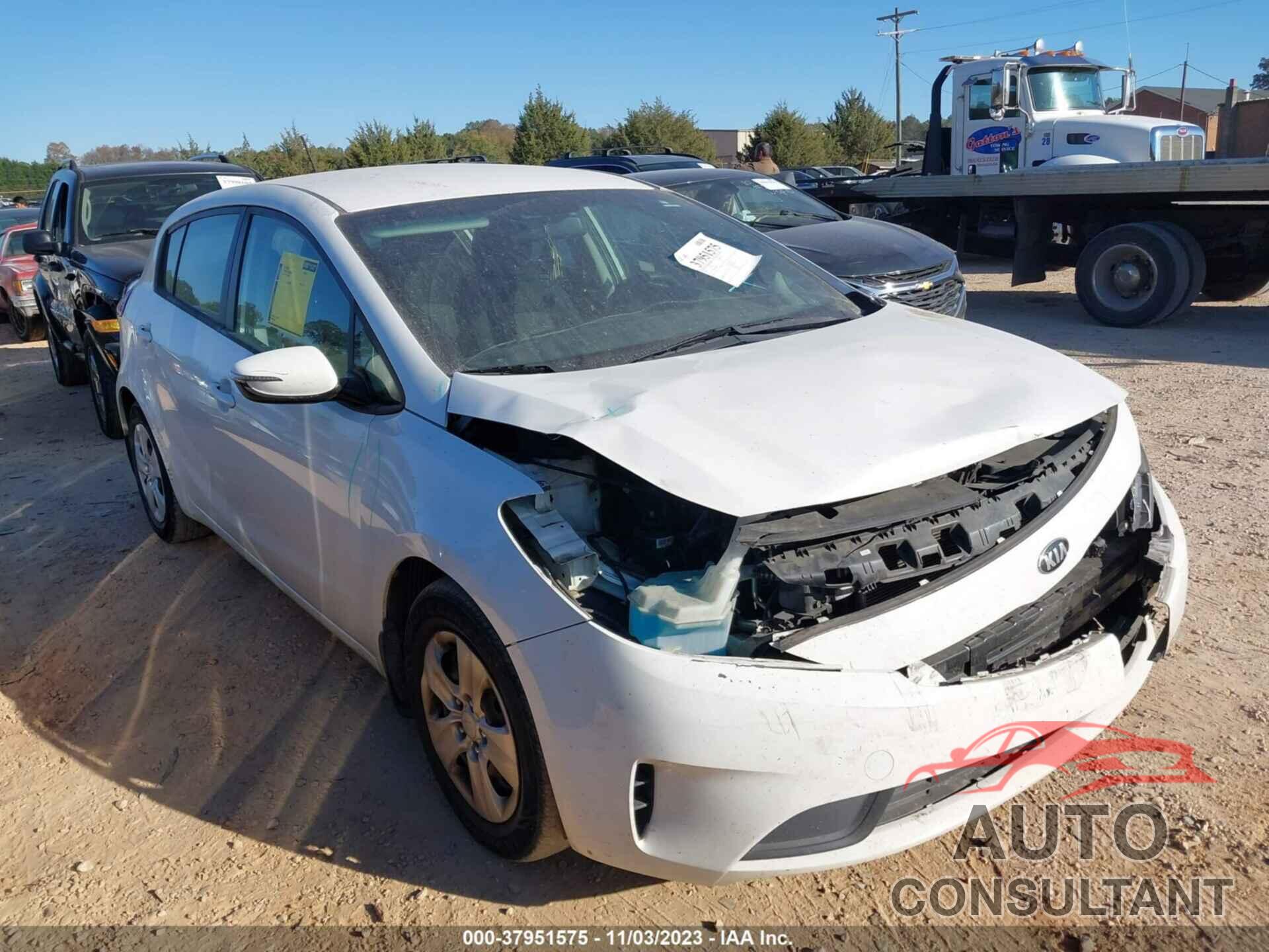 KIA FORTE 2017 - KNAFK5A80H5686994