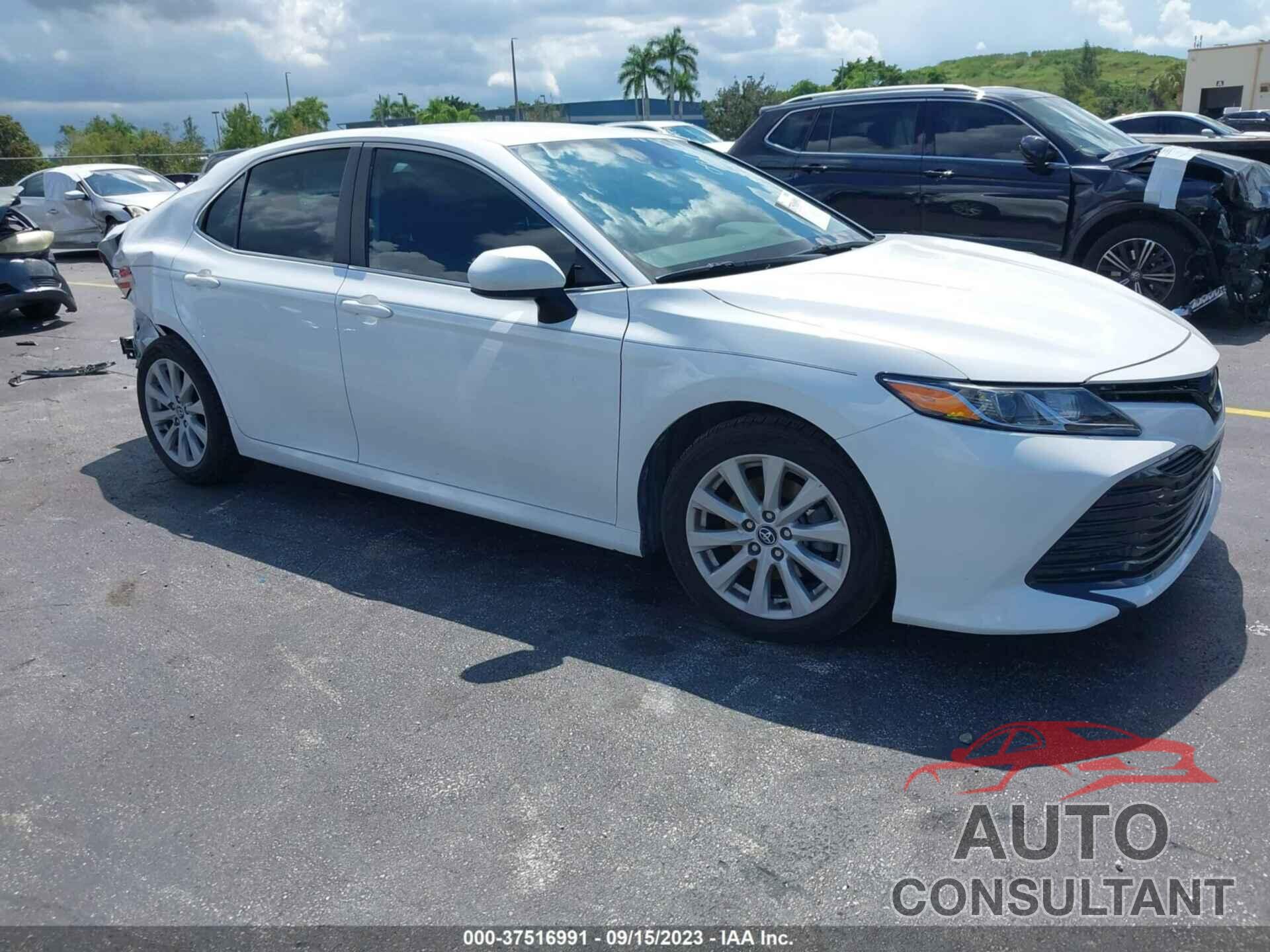 TOYOTA CAMRY 2020 - 4T1C11AK1LU908305