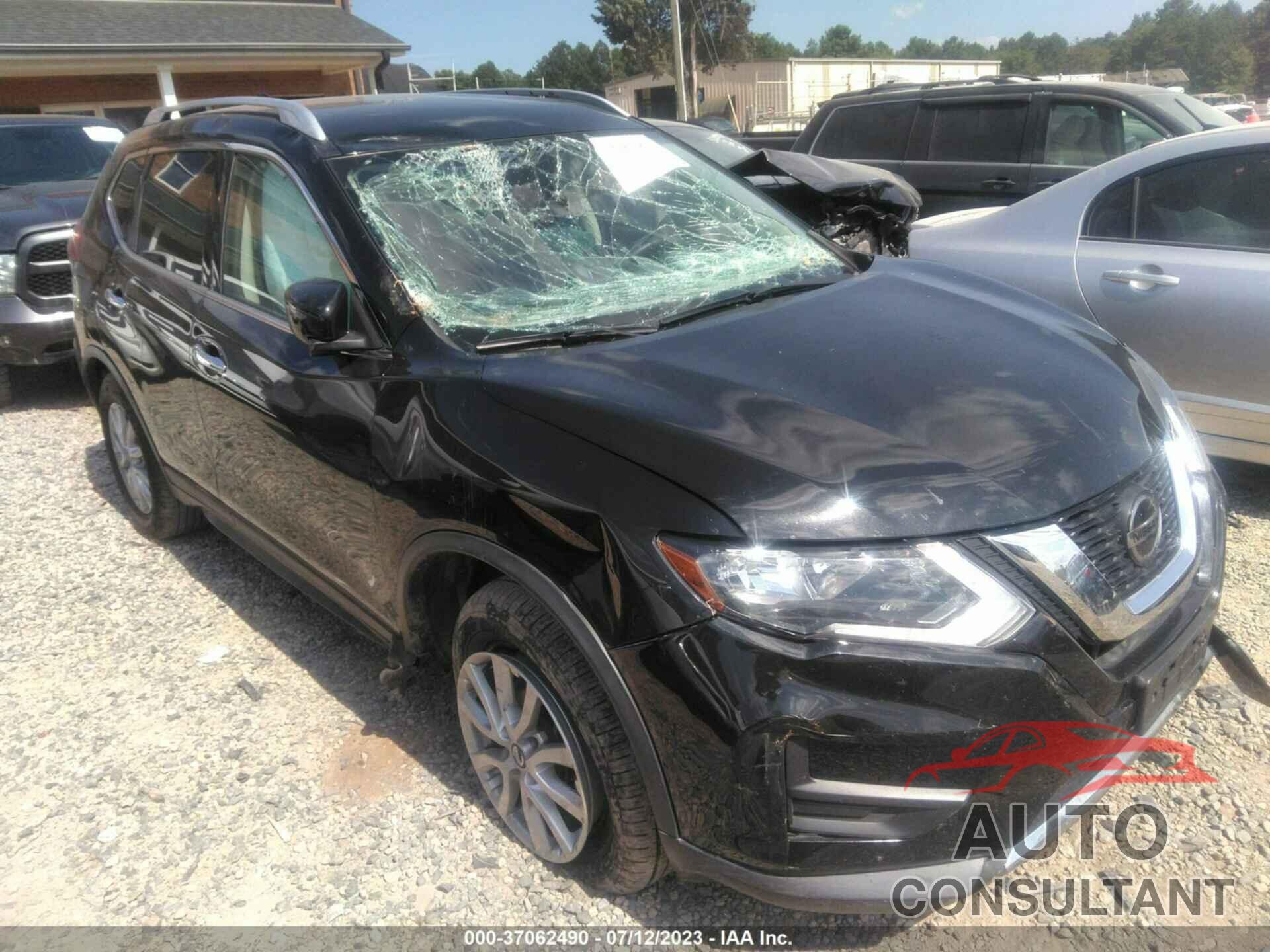 NISSAN ROGUE 2019 - KNMAT2MV0KP521677