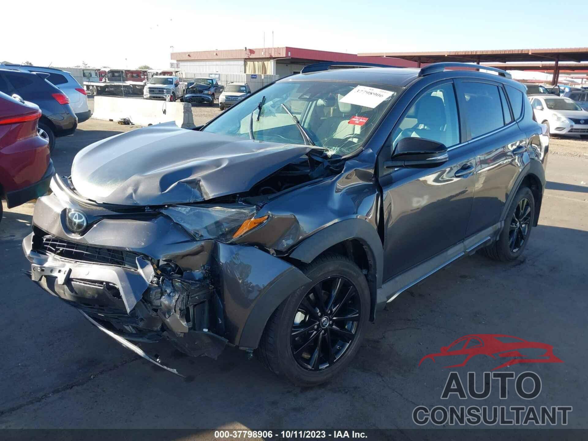 TOYOTA RAV4 2018 - 2T3RFREV4JW788258