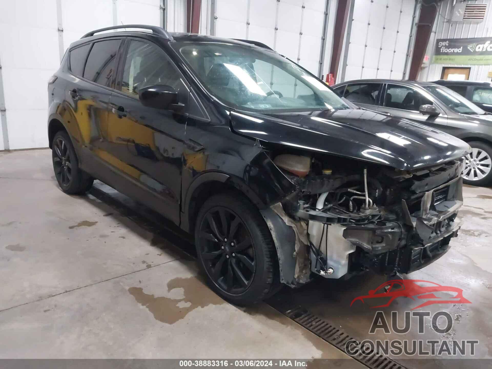 FORD ESCAPE 2017 - 1FMCU9G96HUC79819