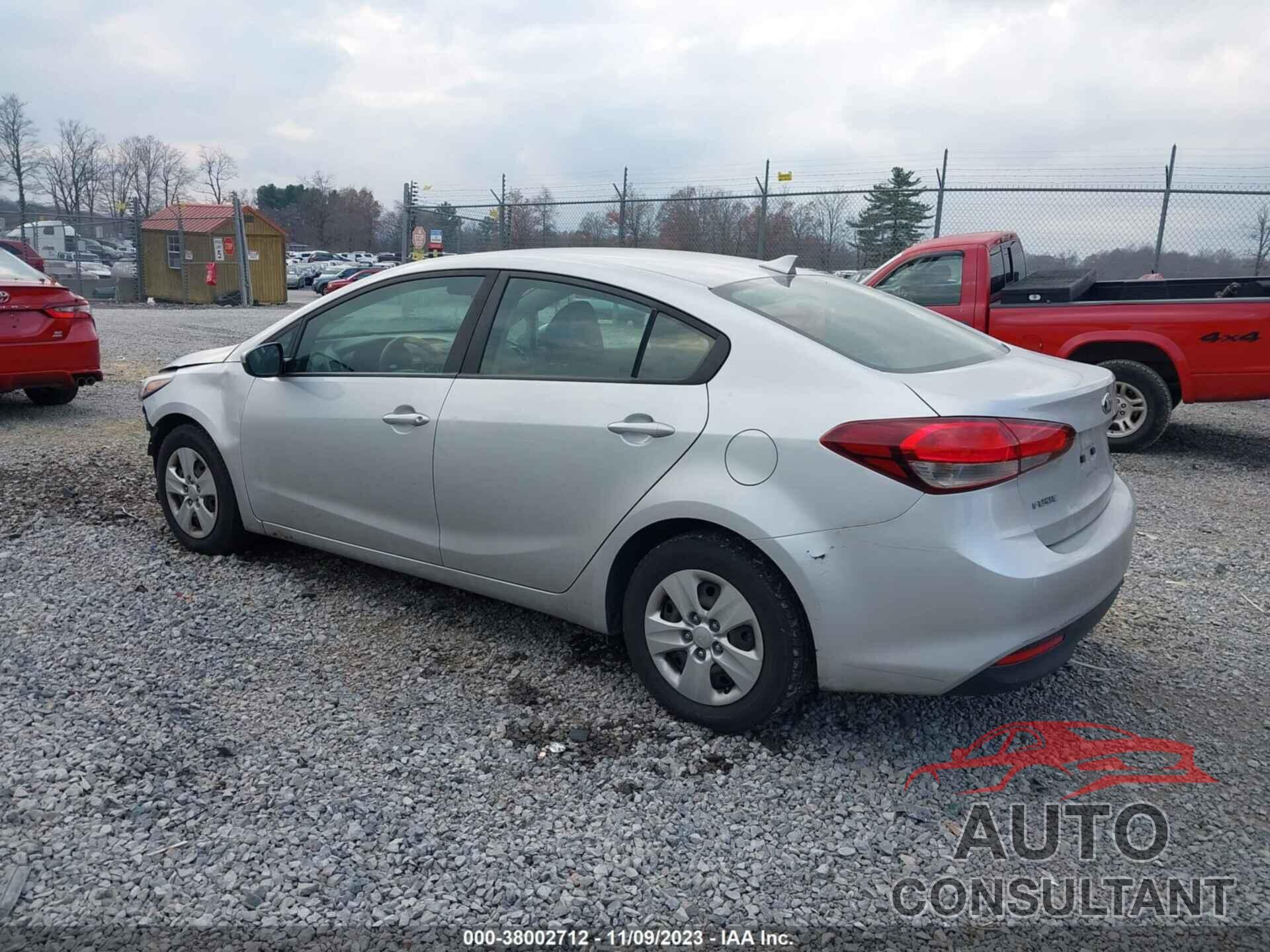 KIA FORTE 2018 - 3KPFK4A74JE216000