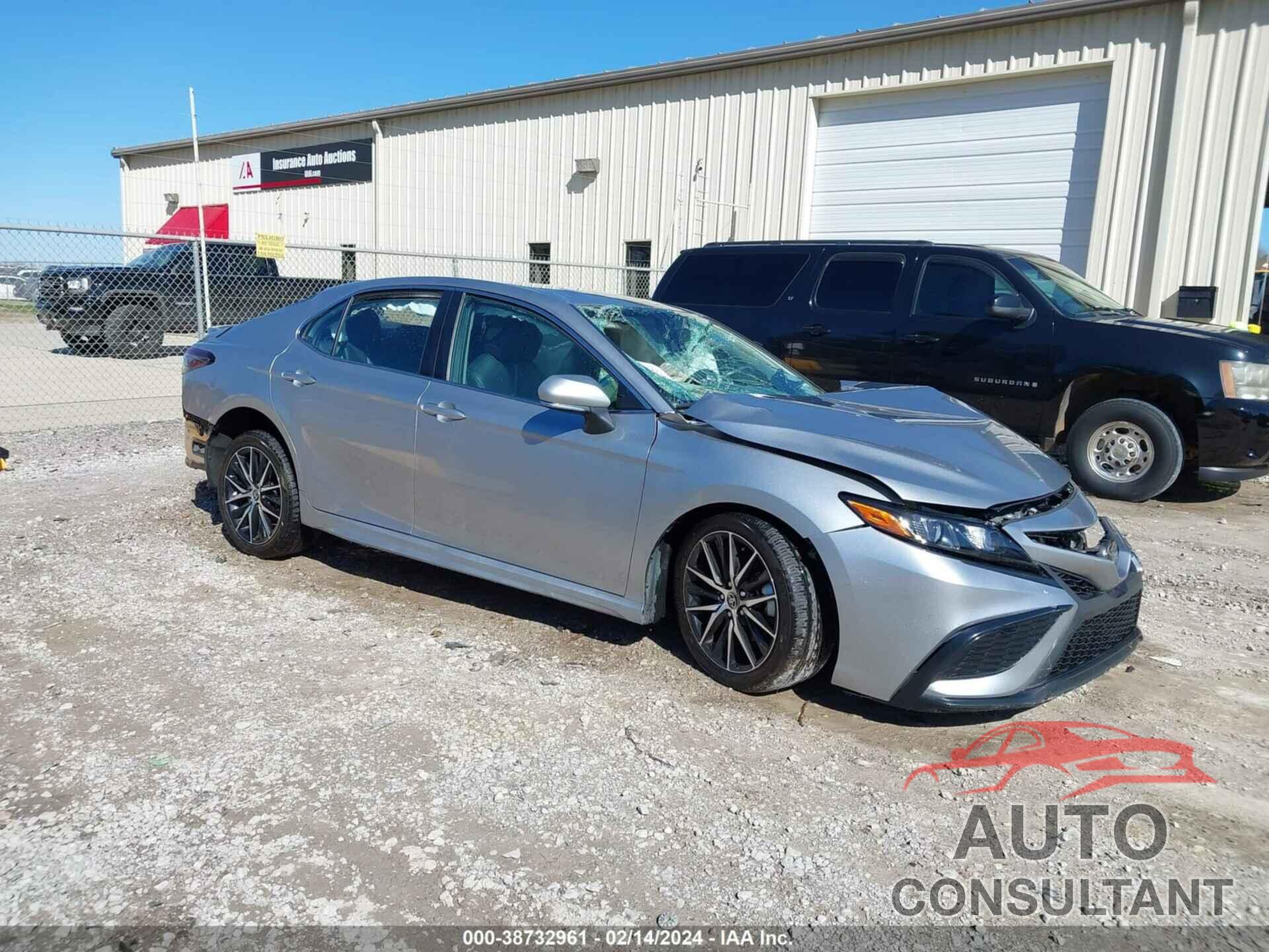 TOYOTA CAMRY 2023 - 4T1G11AK3PU727746