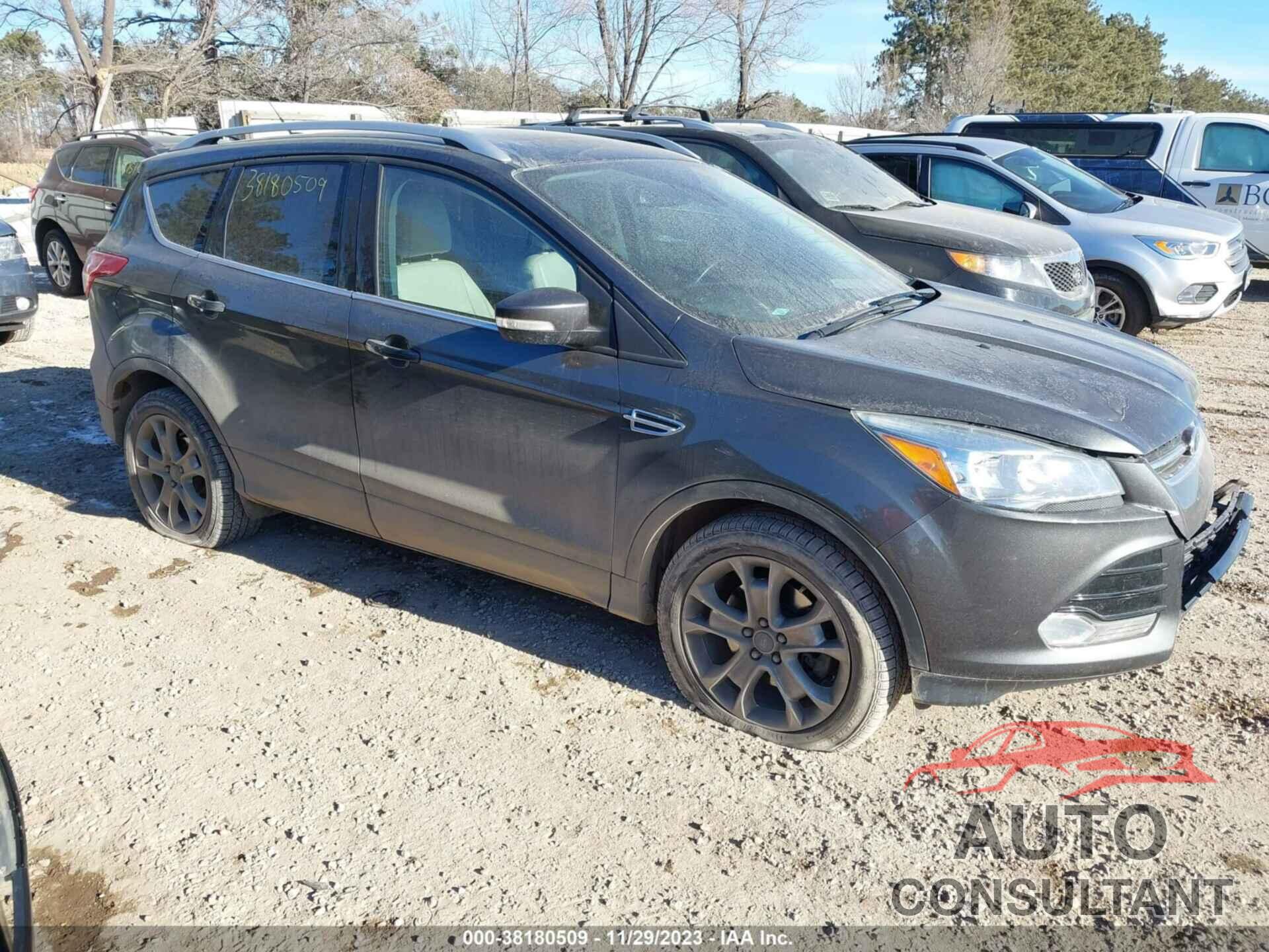 FORD ESCAPE 2016 - 1FMCU9JX1GUA21570
