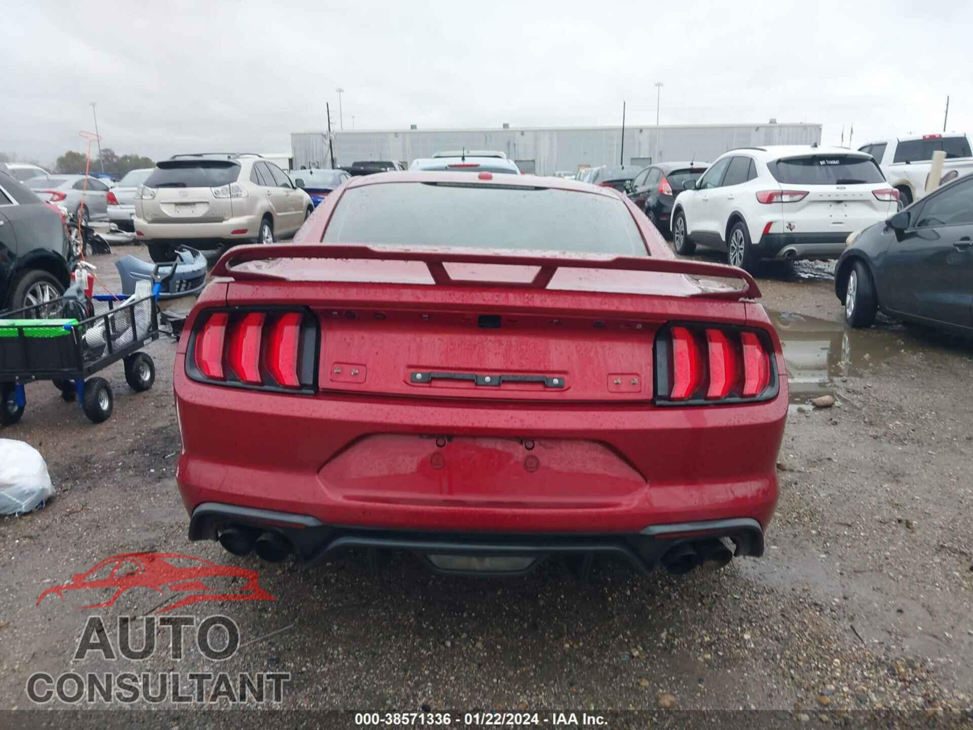 FORD MUSTANG 2018 - 1FA6P8CF6J5116527