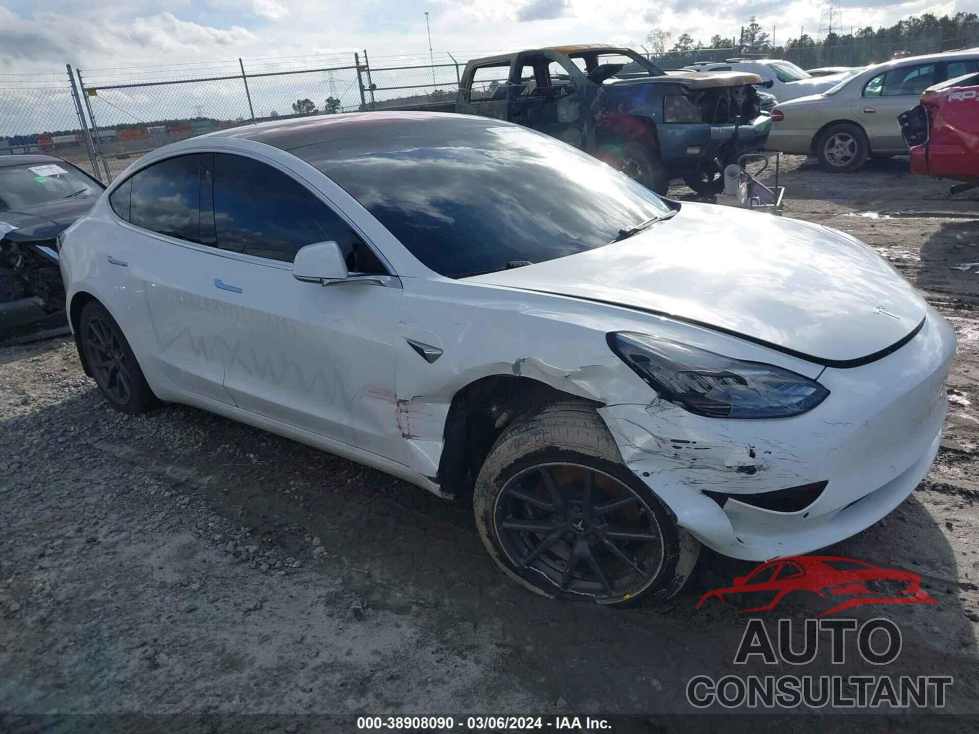 TESLA MODEL 3 2018 - 5YJ3E1EA1JF014899