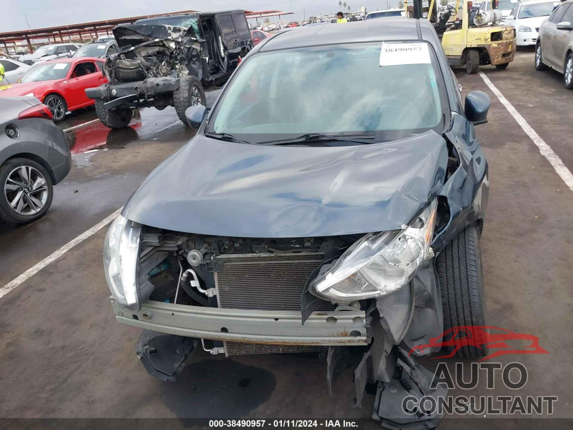 NISSAN VERSA 2017 - 3N1CN7AP5HL880732