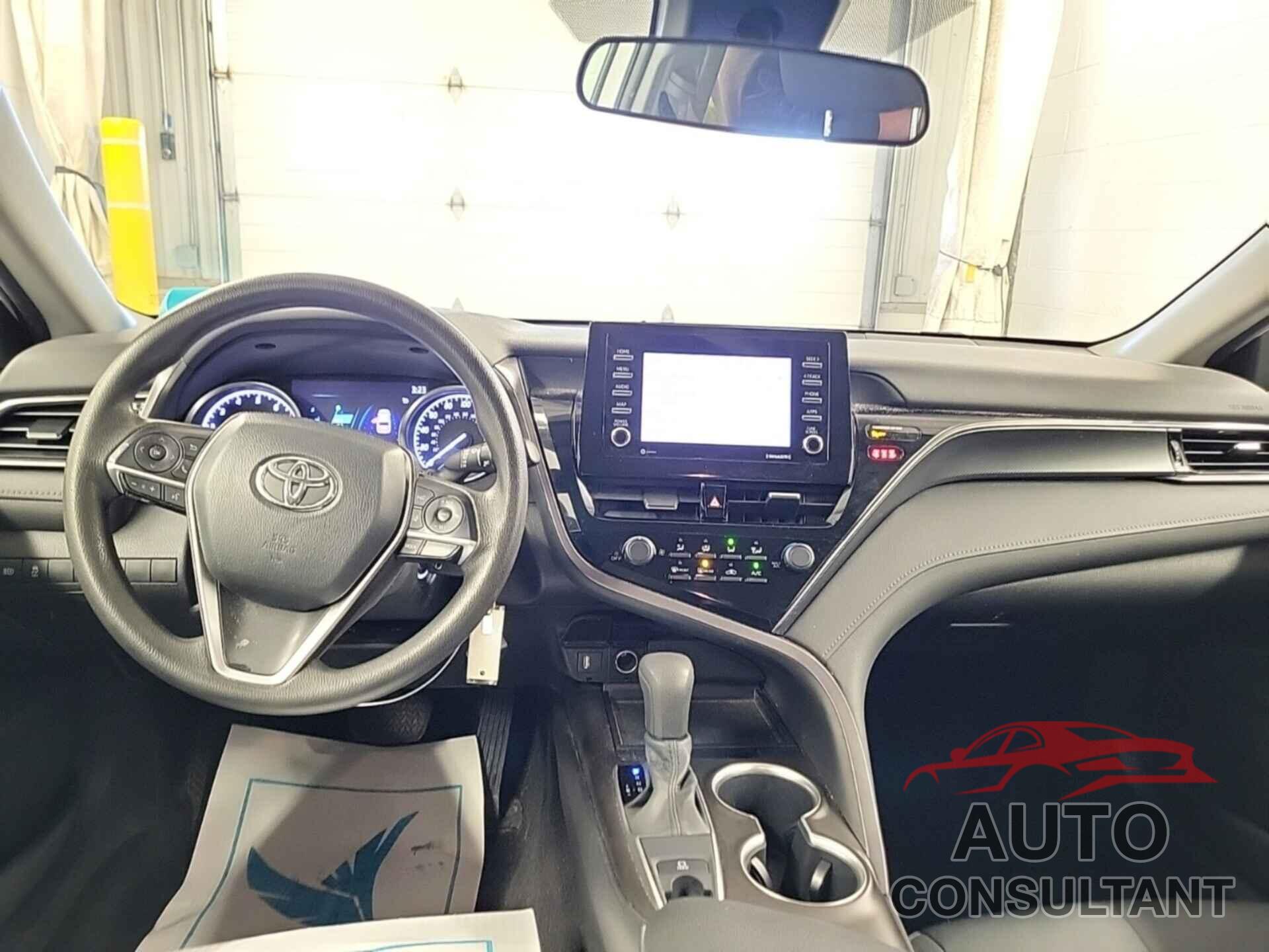 TOYOTA CAMRY 2021 - 4T1C11BKXMU038473