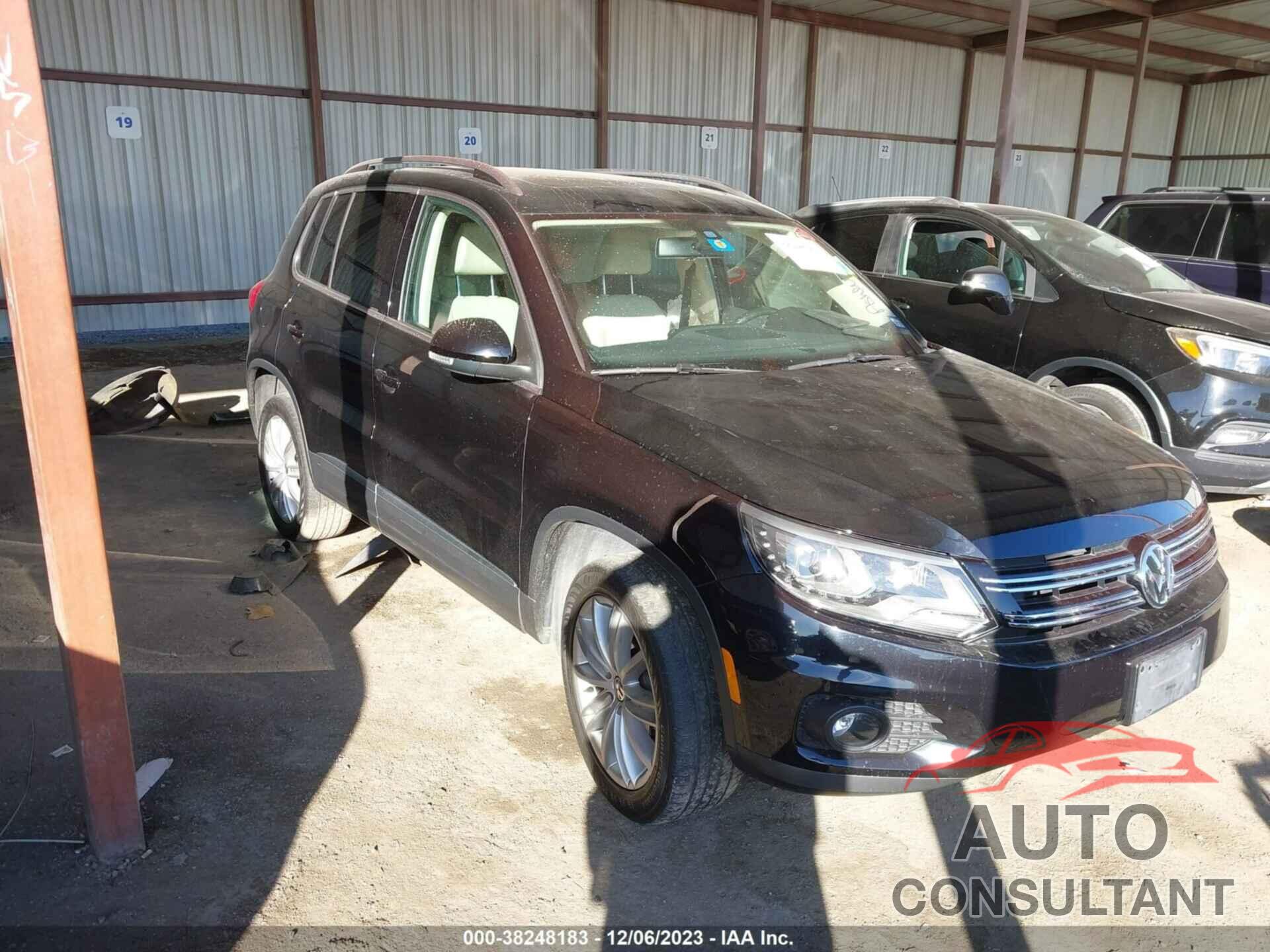 VOLKSWAGEN TIGUAN 2016 - WVGAV7AX2GW522416