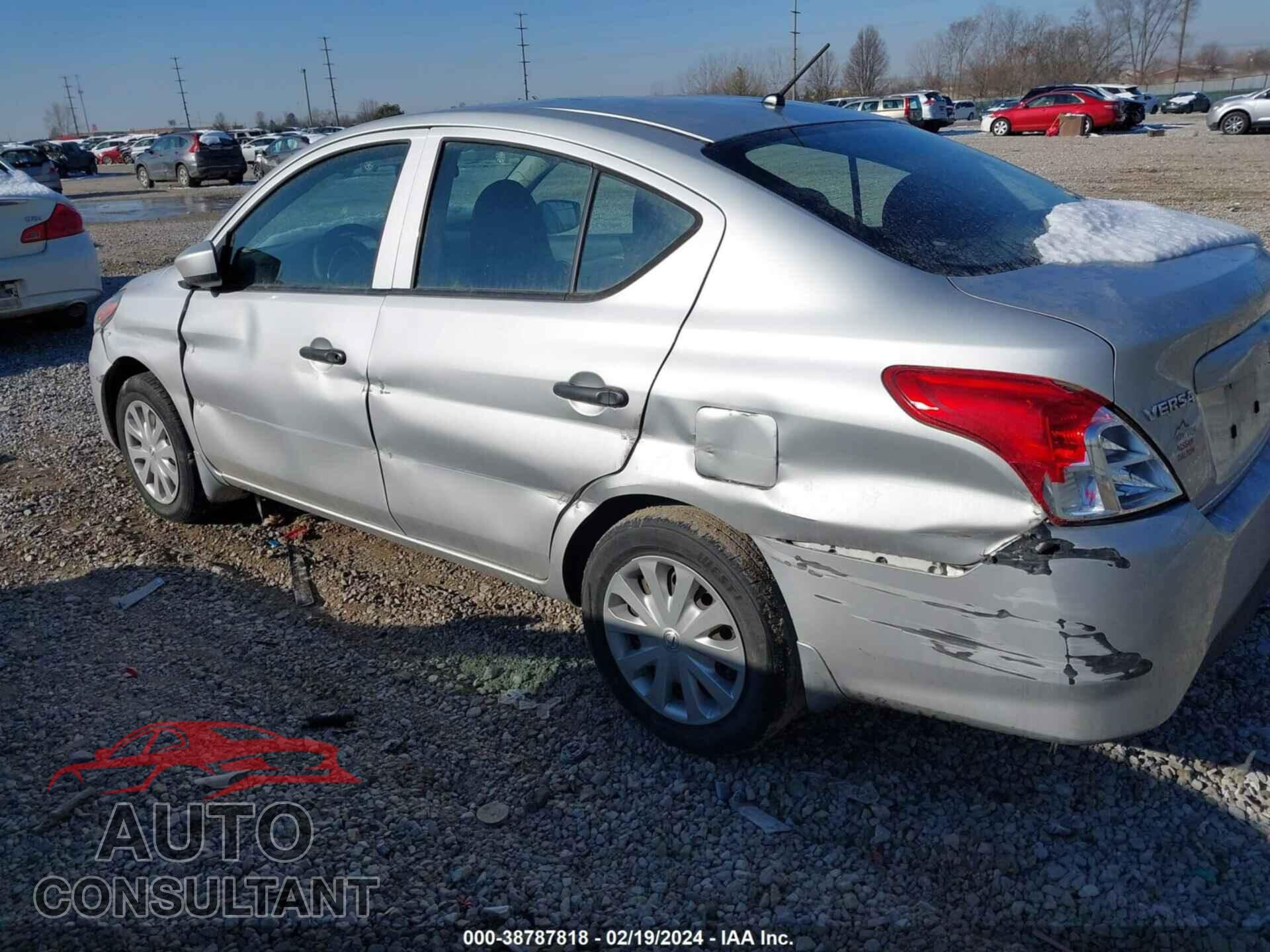 NISSAN VERSA 2017 - 3N1CN7AP3HL844067