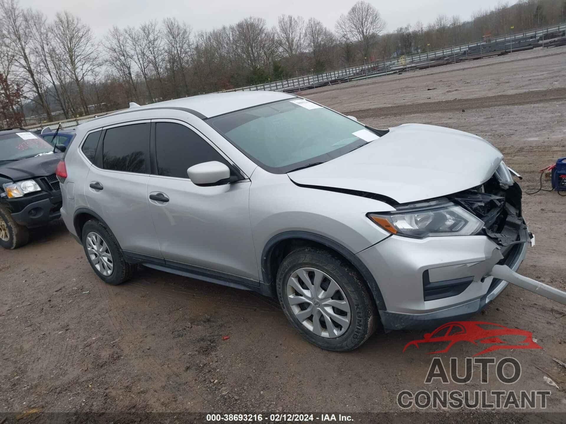 NISSAN ROGUE 2017 - KNMAT2MT5HP561292