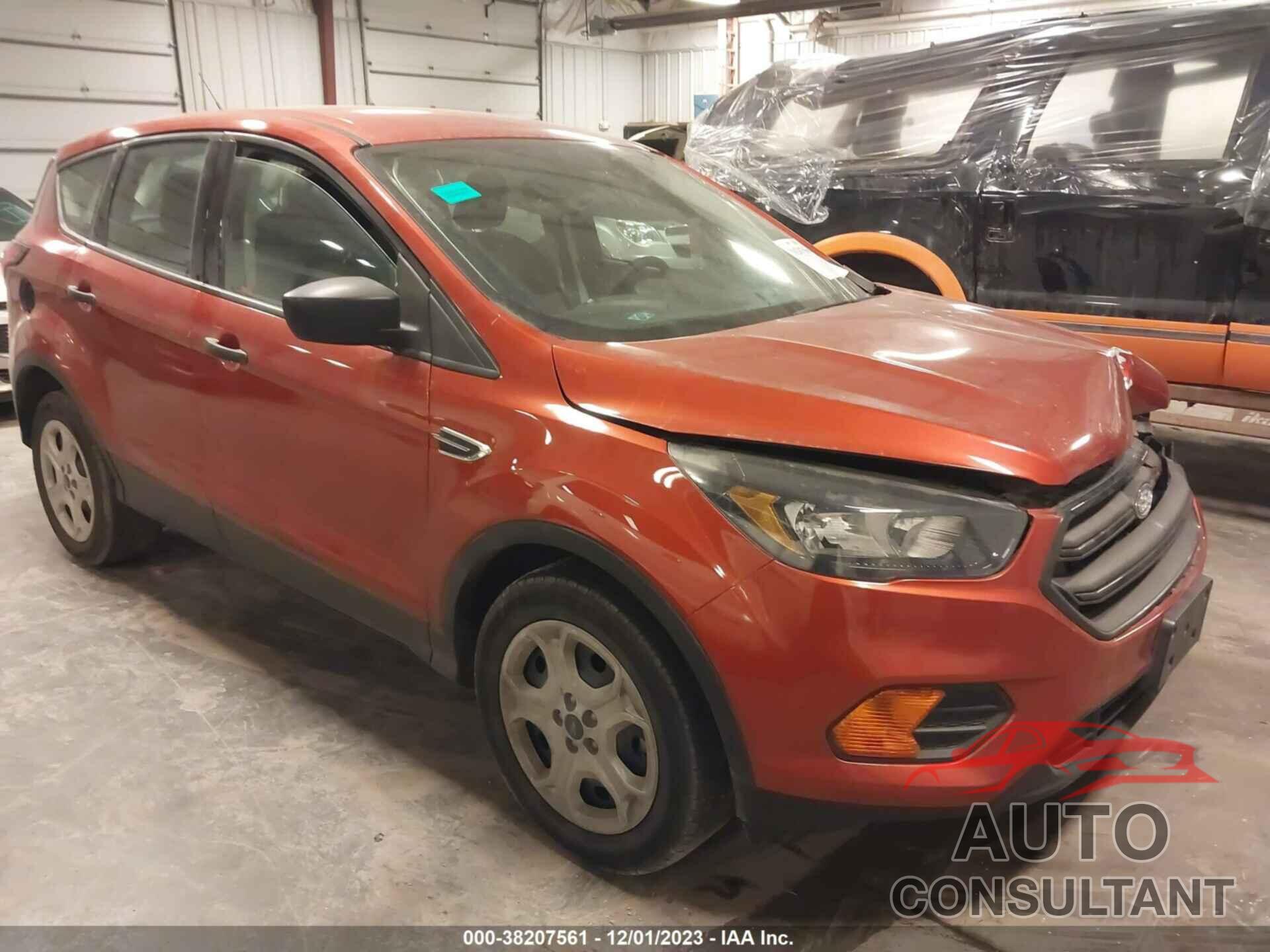 FORD ESCAPE 2019 - 1FMCU0F77KUA05466