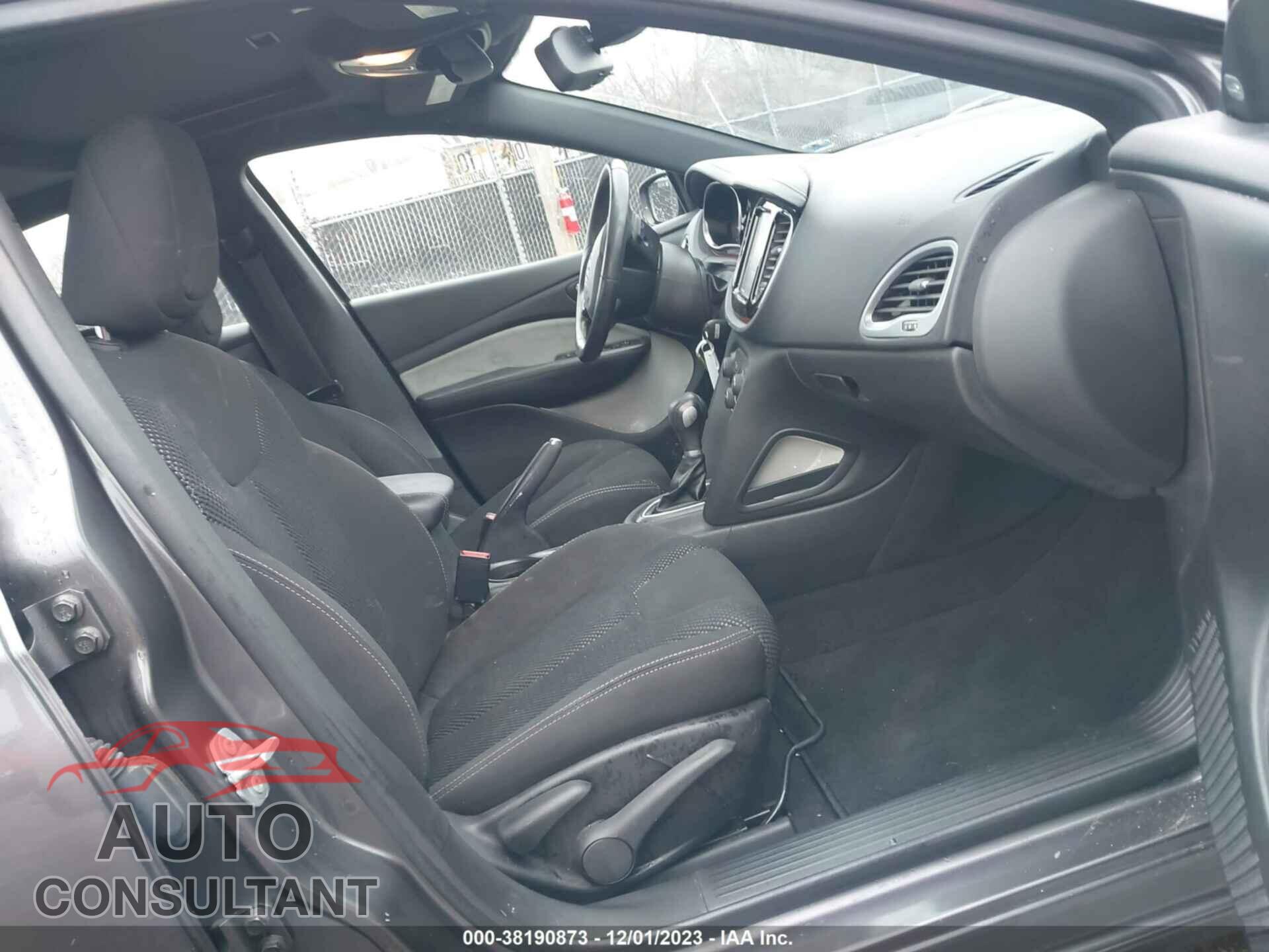 DODGE DART 2015 - 1C3CDFBB3FD311043