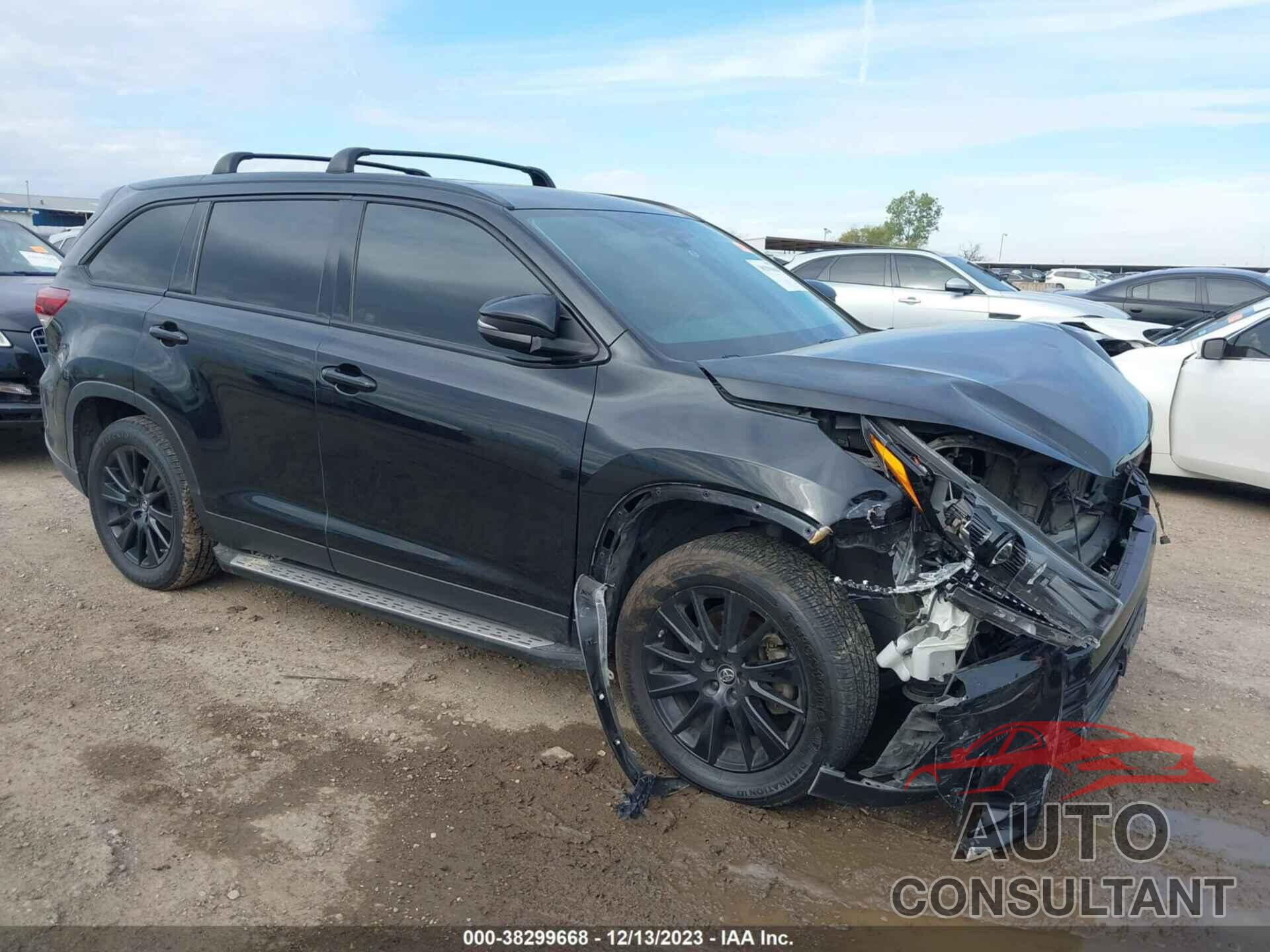 TOYOTA HIGHLANDER 2019 - 5TDKZRFH9KS331224