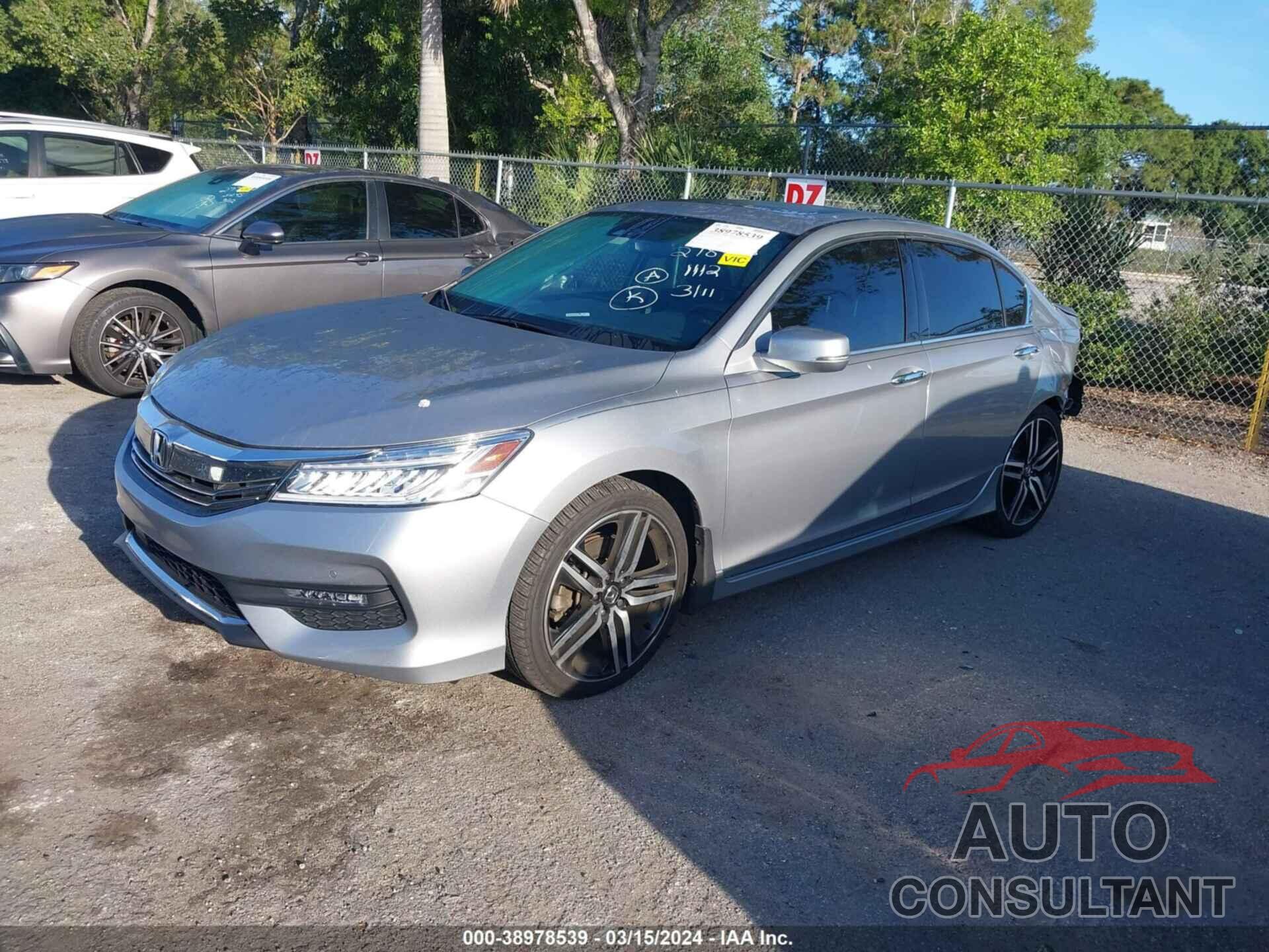 HONDA ACCORD 2017 - 1HGCR3F92HA021112