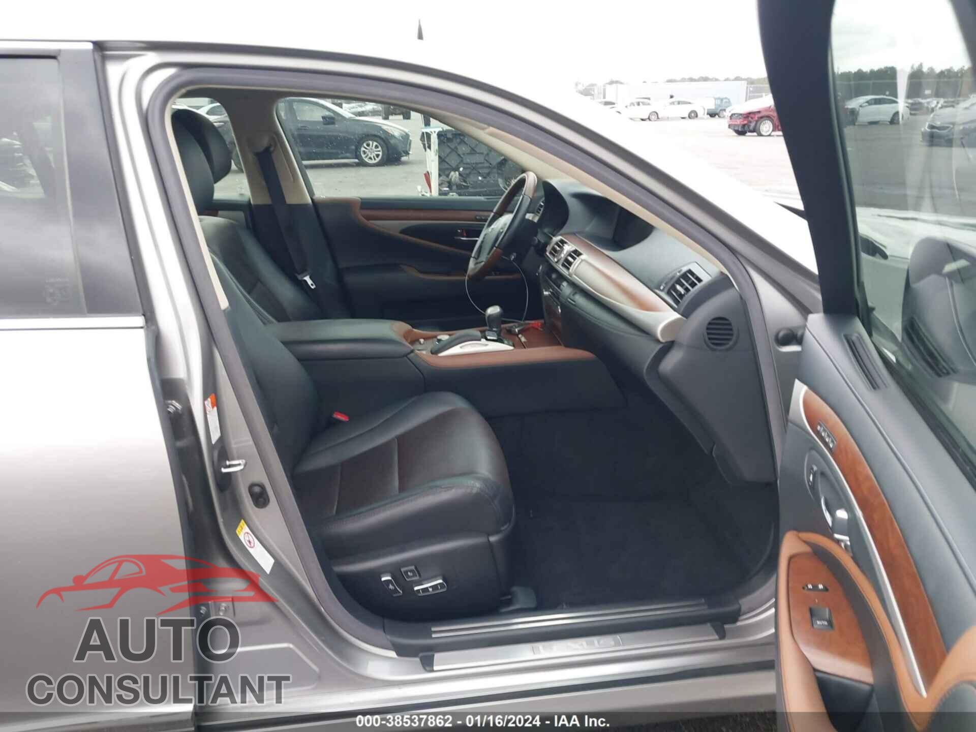 LEXUS LS 460 2017 - JTHBL5EF0H5146762