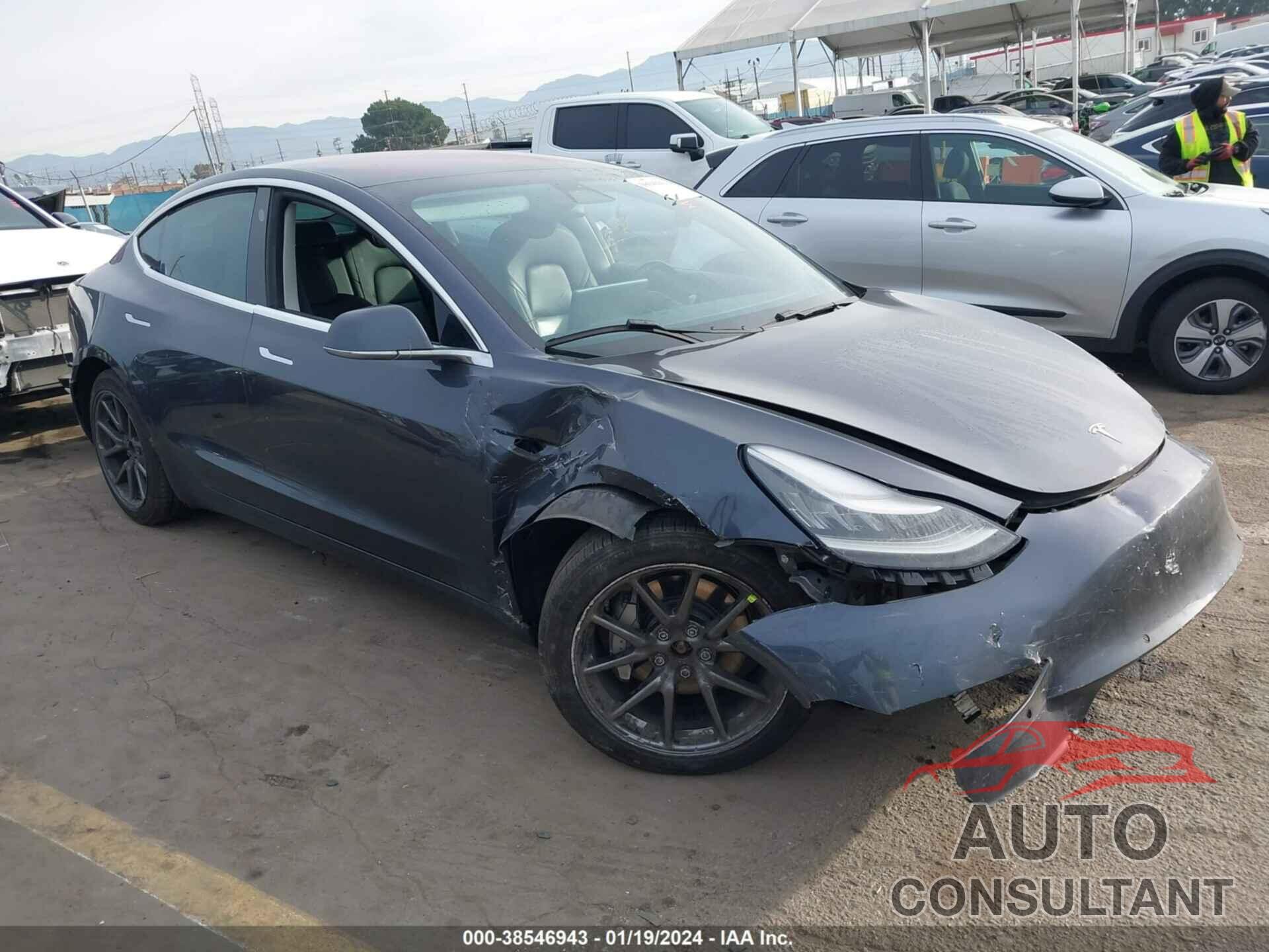 TESLA MODEL 3 2018 - 5YJ3E1EB0JF150286