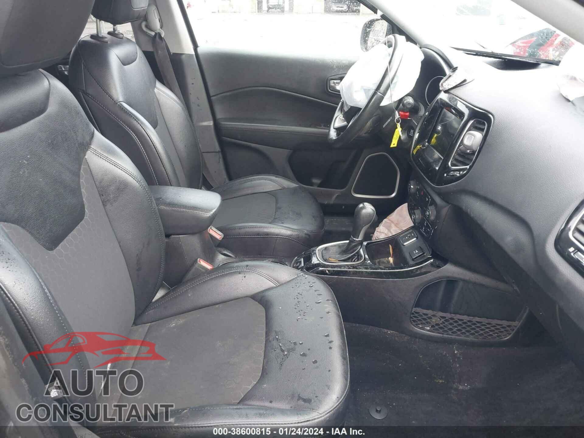 JEEP COMPASS 2019 - 3C4NJCBB0KT815159