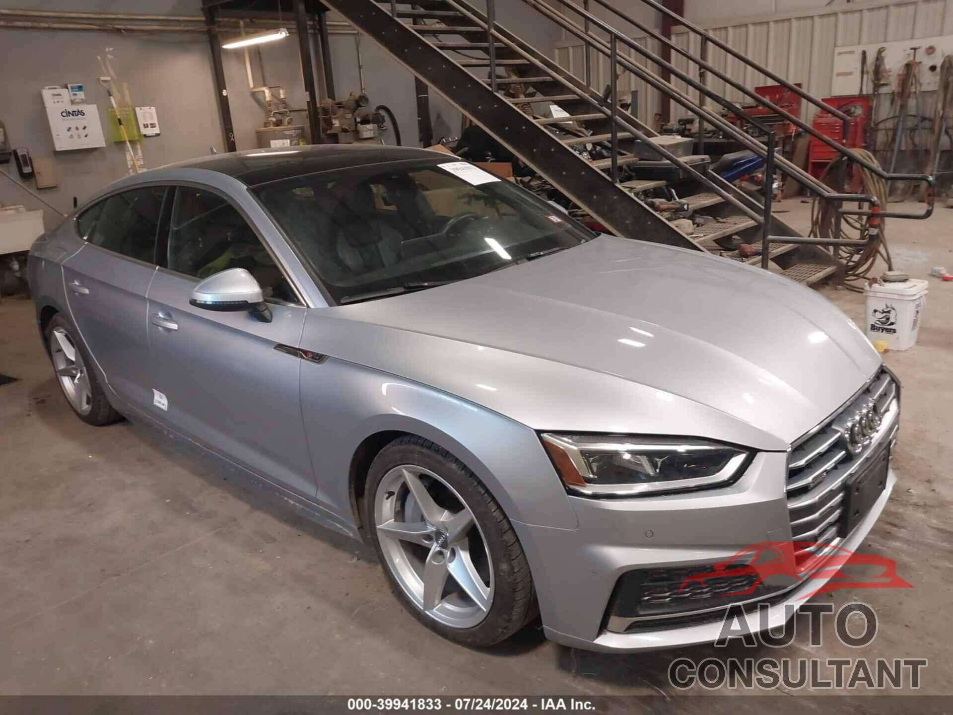 AUDI A5 2018 - WAUENCF50JA115282