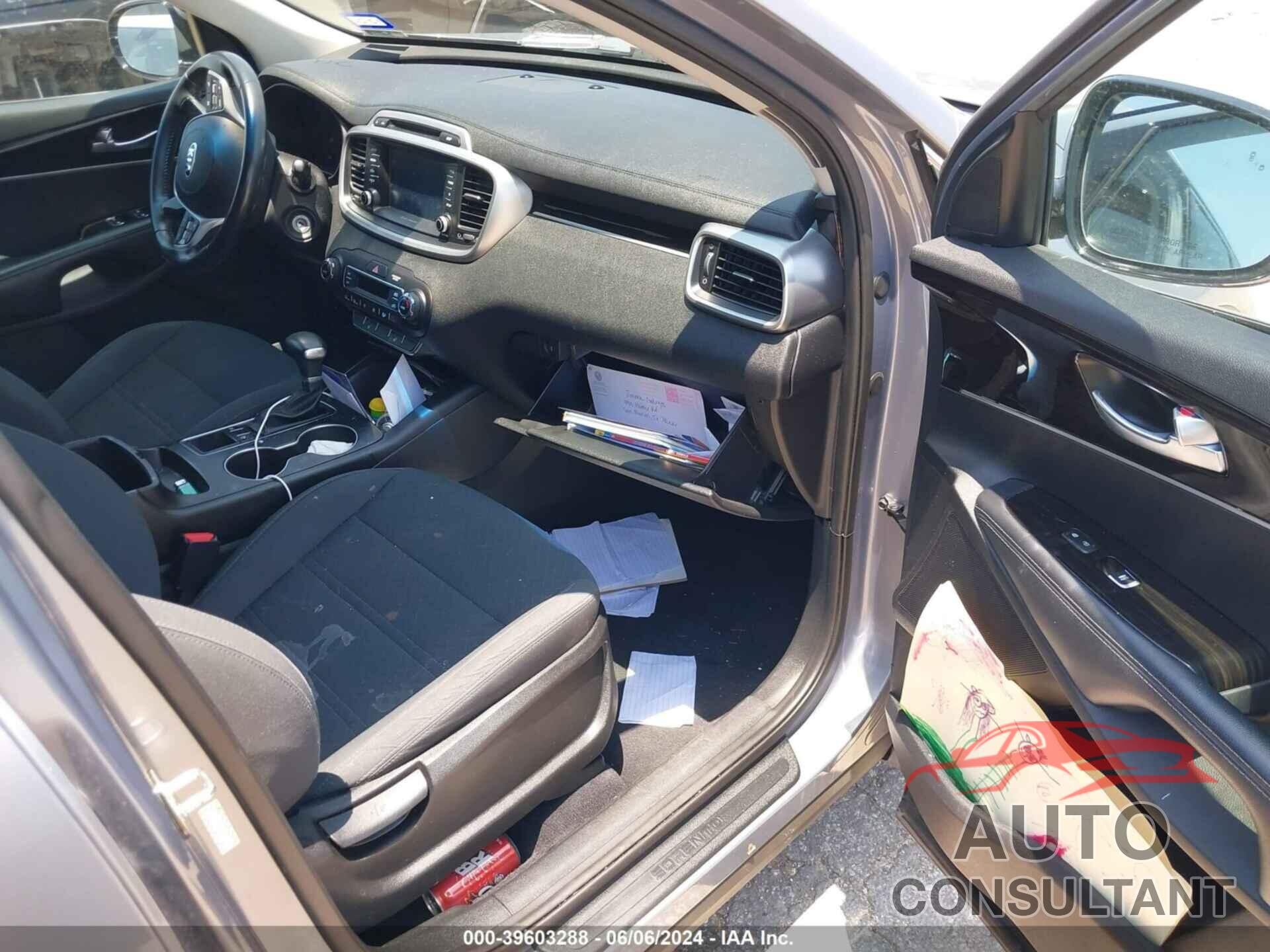 KIA SORENTO 2019 - 5XYPG4A30KG596993
