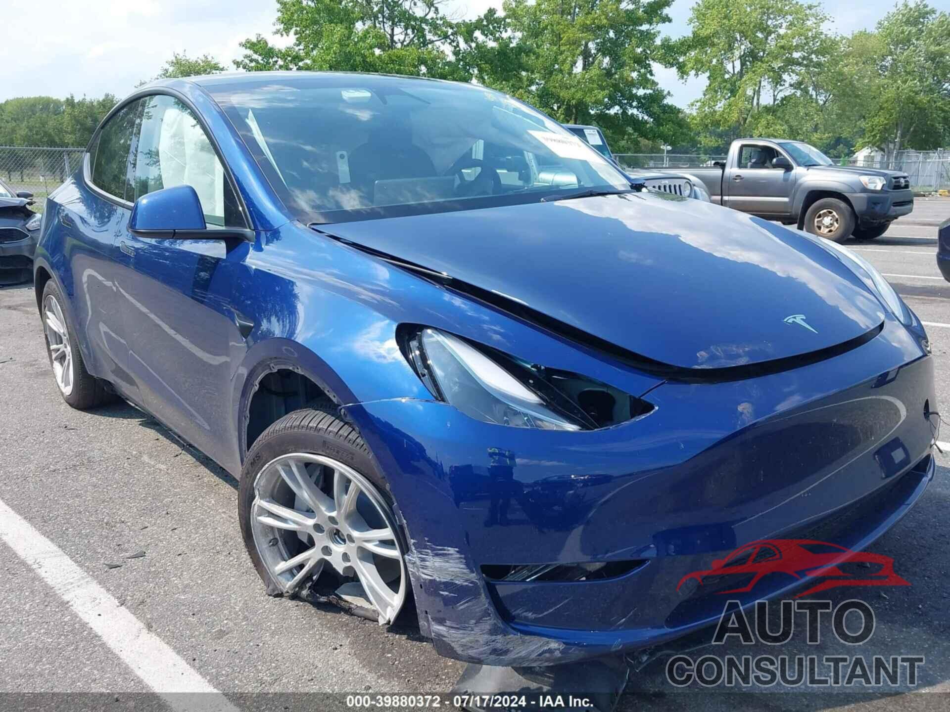 TESLA MODEL Y 2024 - 7SAYGDEE4RA220363