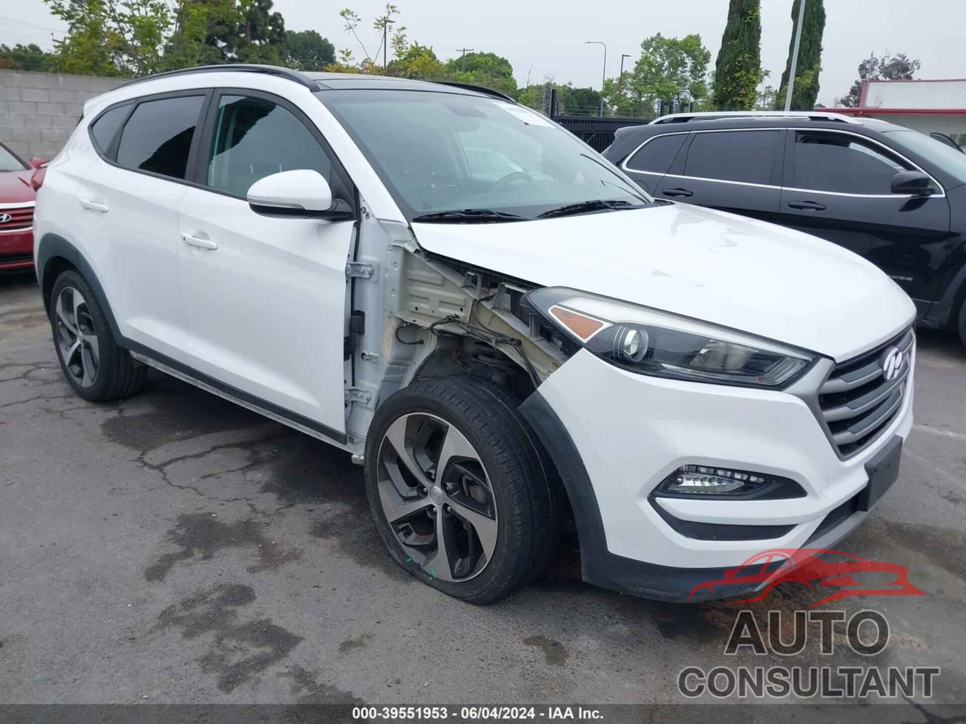 HYUNDAI TUCSON 2018 - KM8J33A28JU821236