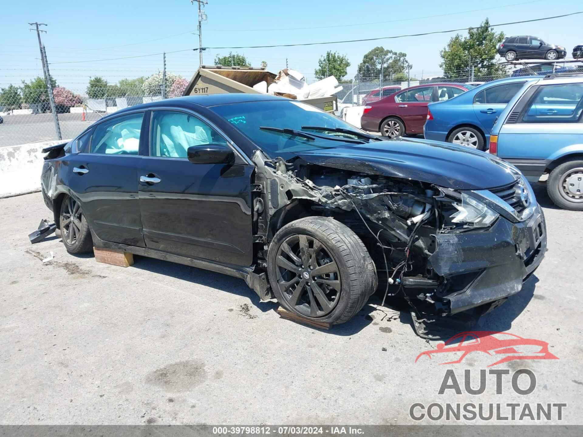 NISSAN ALTIMA 2017 - 1N4AL3AP7HC241532