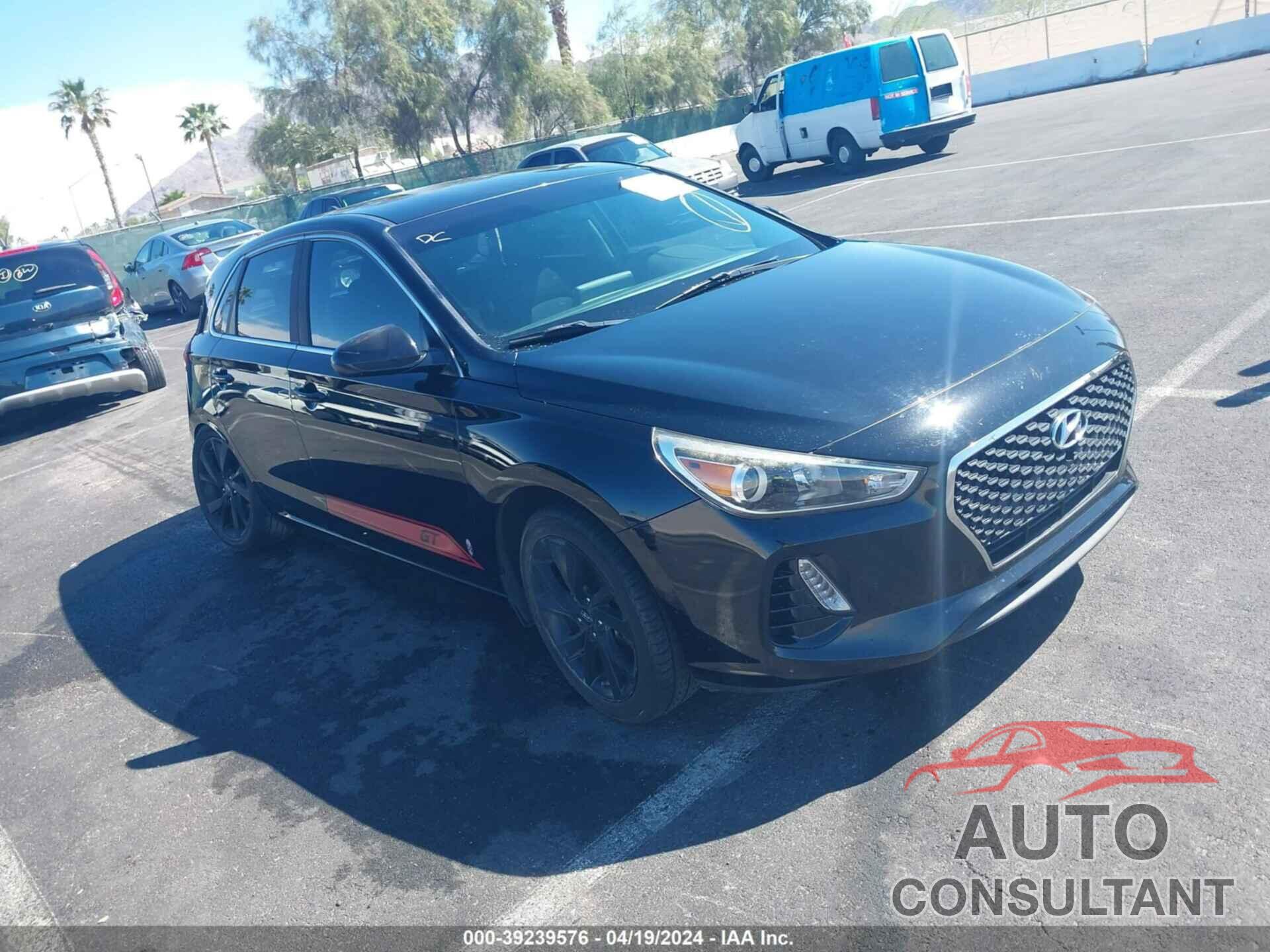 HYUNDAI ELANTRA 2018 - KMHH35LE5JU031717