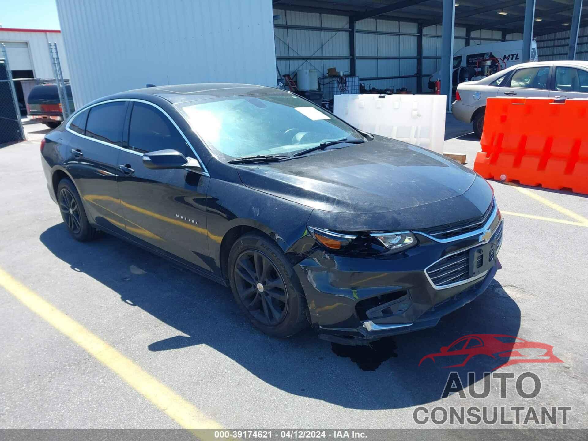 CHEVROLET MALIBU 2018 - 1G1ZD5ST1JF149170