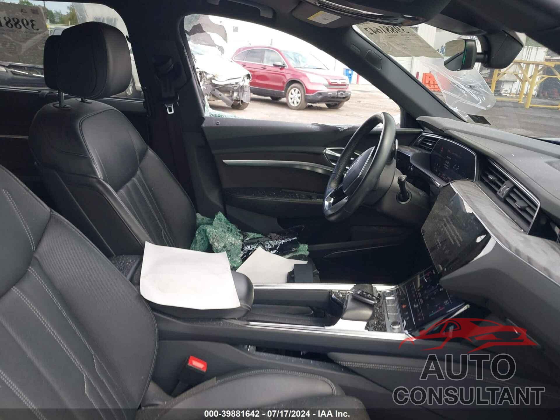 AUDI E-TRON 2019 - WA1VAAGE6KB006428