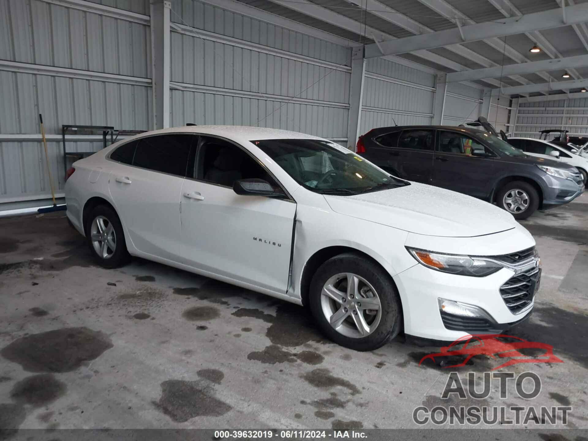 CHEVROLET MALIBU 2020 - 1G1ZC5ST5LF104335