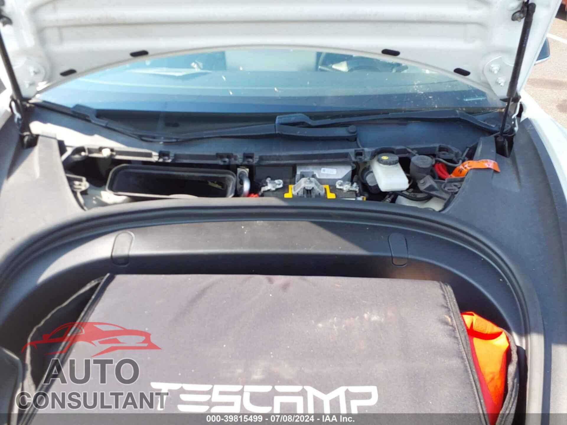 TESLA MODEL 3 2019 - 5YJ3E1EA0KF444974