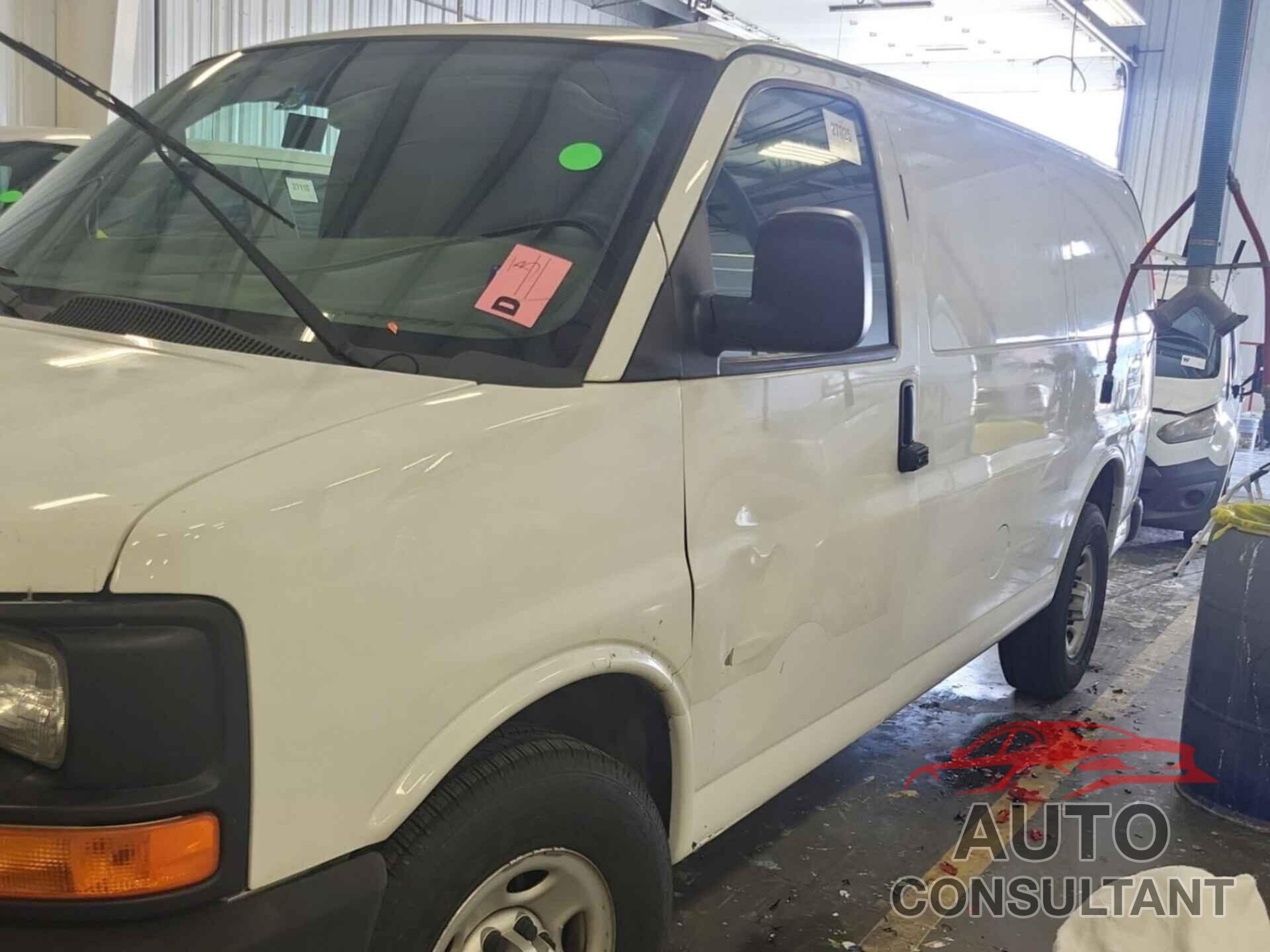 CHEVROLET EXPRESS G2500 2017 - 1GCWGAFF6H1127705