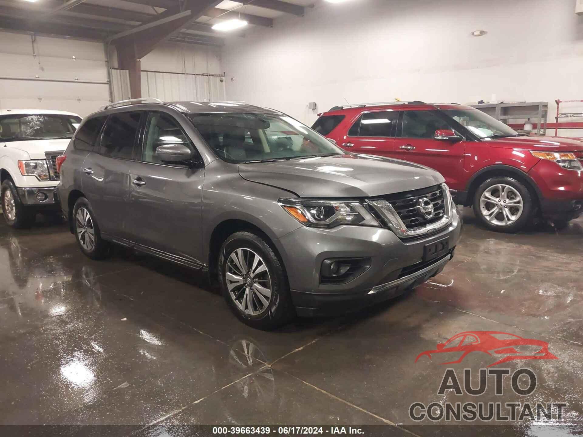 NISSAN PATHFINDER 2017 - 5N1DR2MM3HC655226