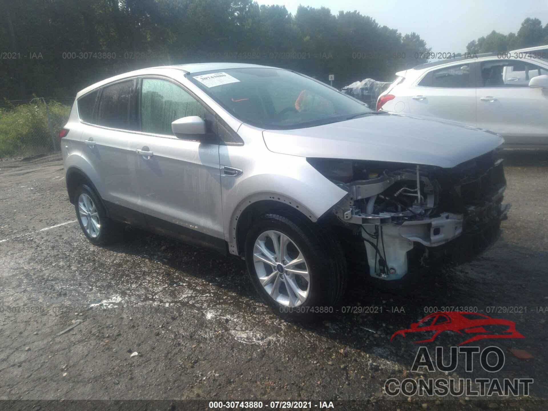 FORD ESCAPE 2019 - 1FMCU0GD8KUB94147