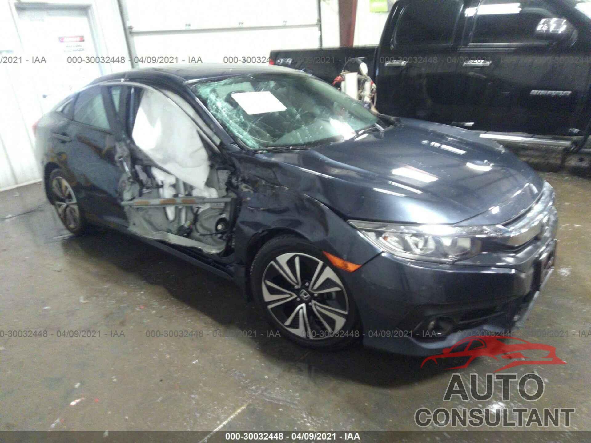 HONDA CIVIC SEDAN 2018 - 19XFC1F32JE002365