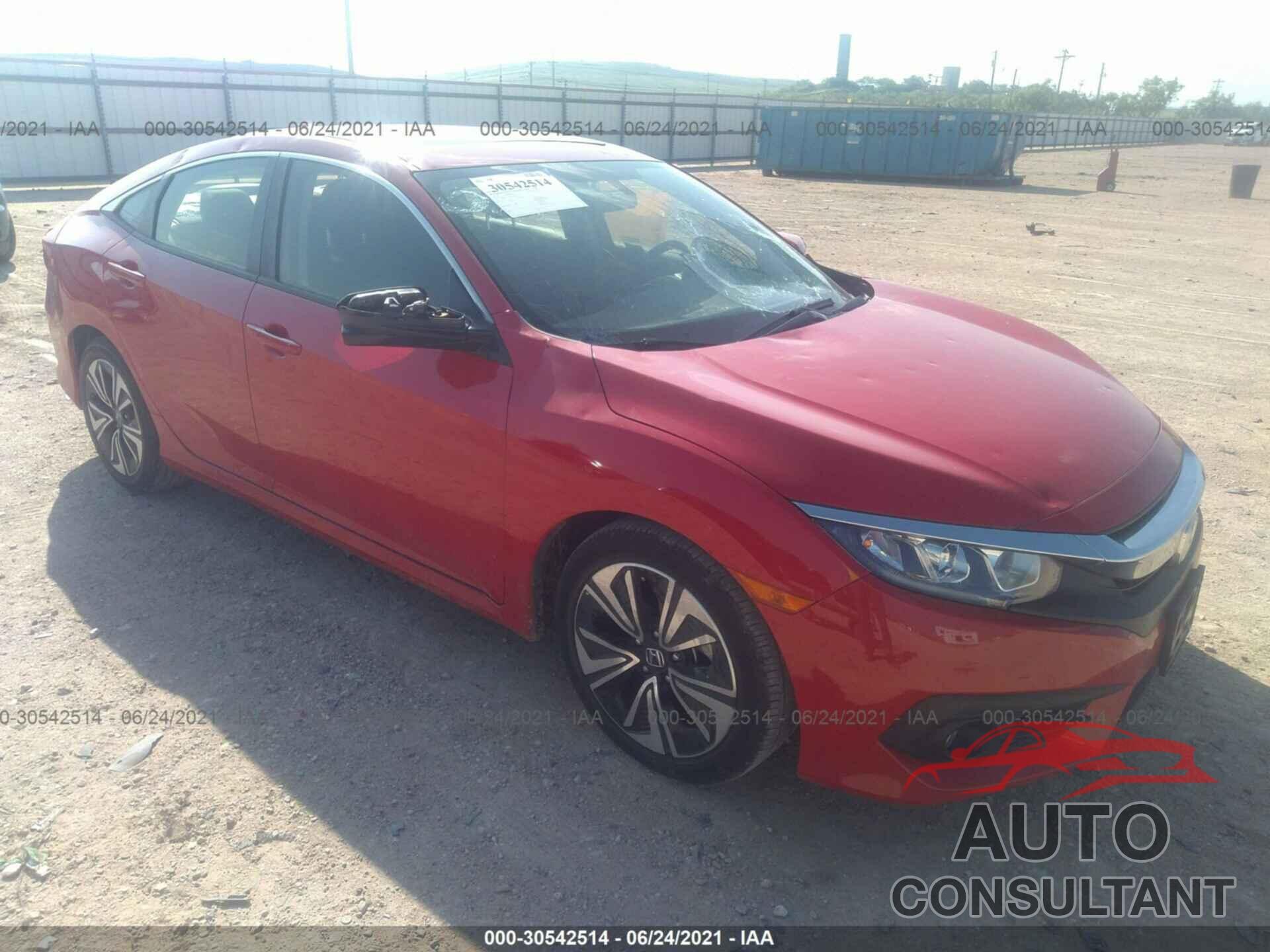 HONDA CIVIC SEDAN 2018 - JHMFC1F32JX039544