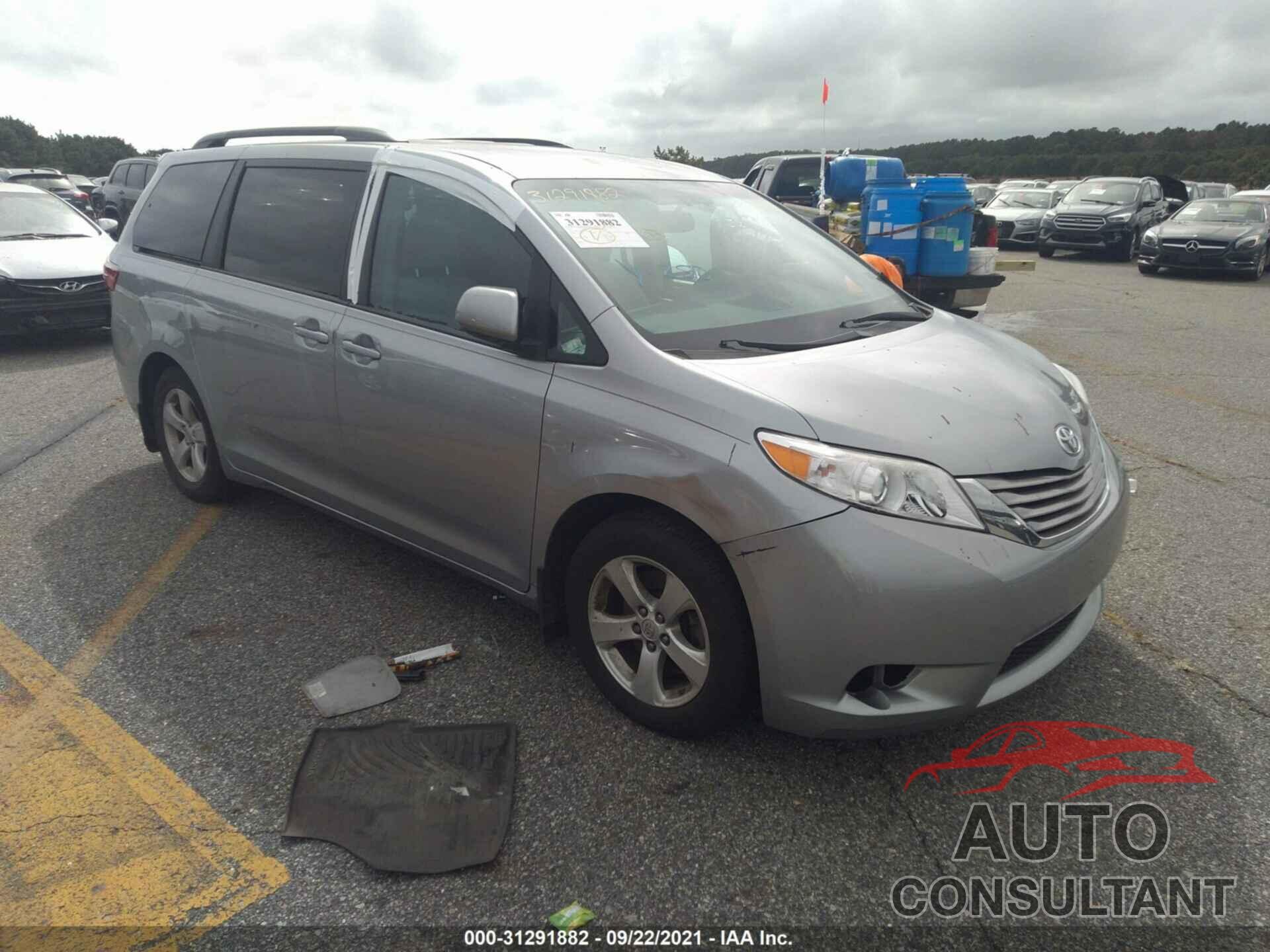 TOYOTA SIENNA 2017 - 5TDKZ3DC6HS882191