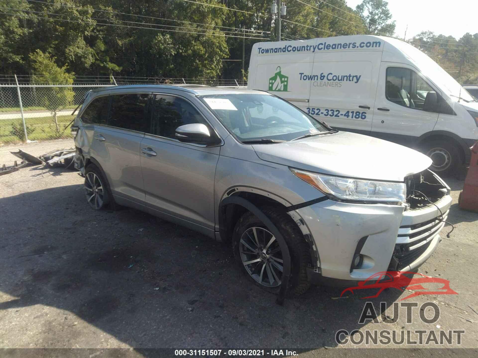 TOYOTA HIGHLANDER 2017 - 5TDKZRFH9HS212940