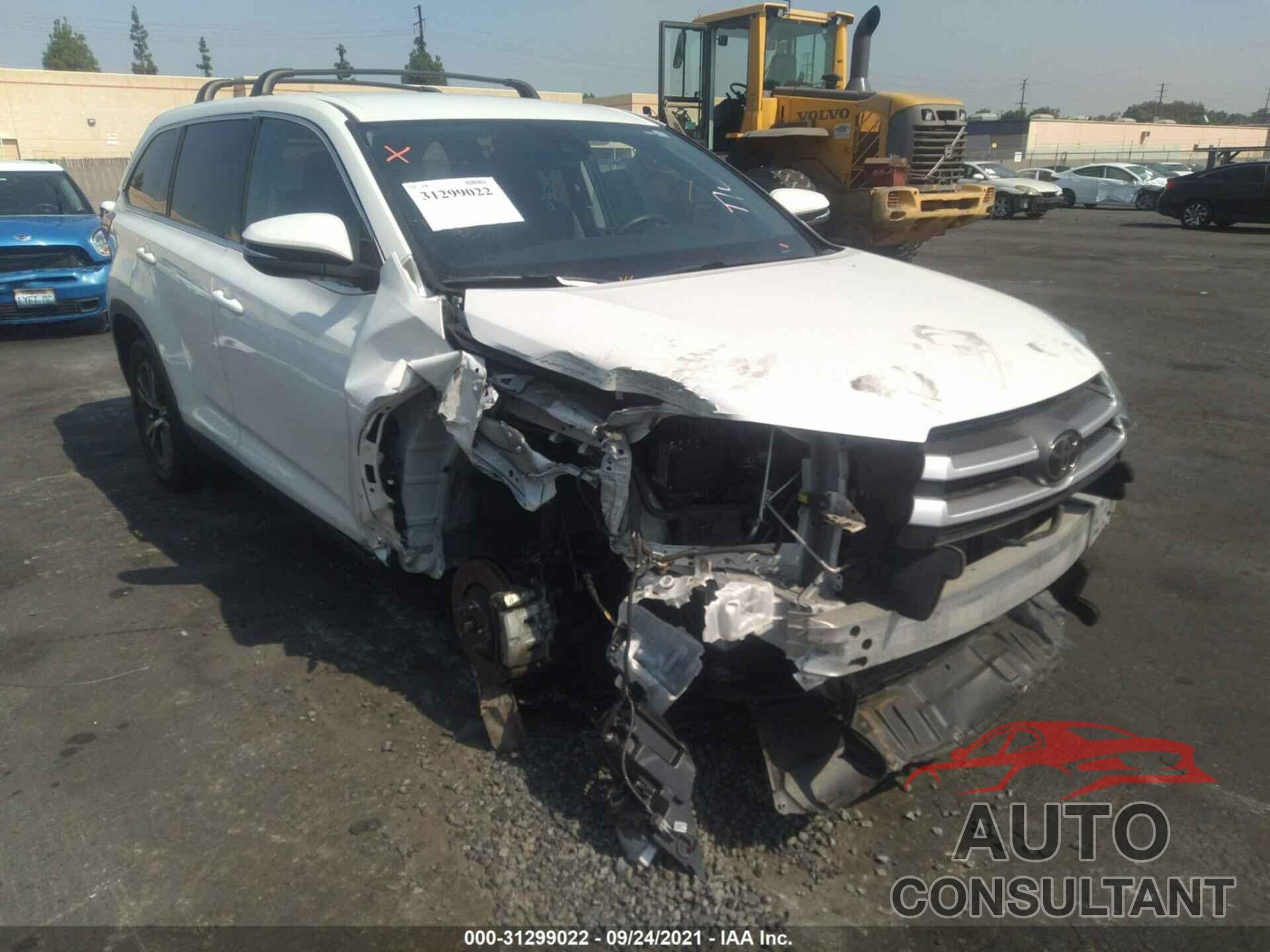 TOYOTA HIGHLANDER 2019 - 5TDZARFH2KS043423