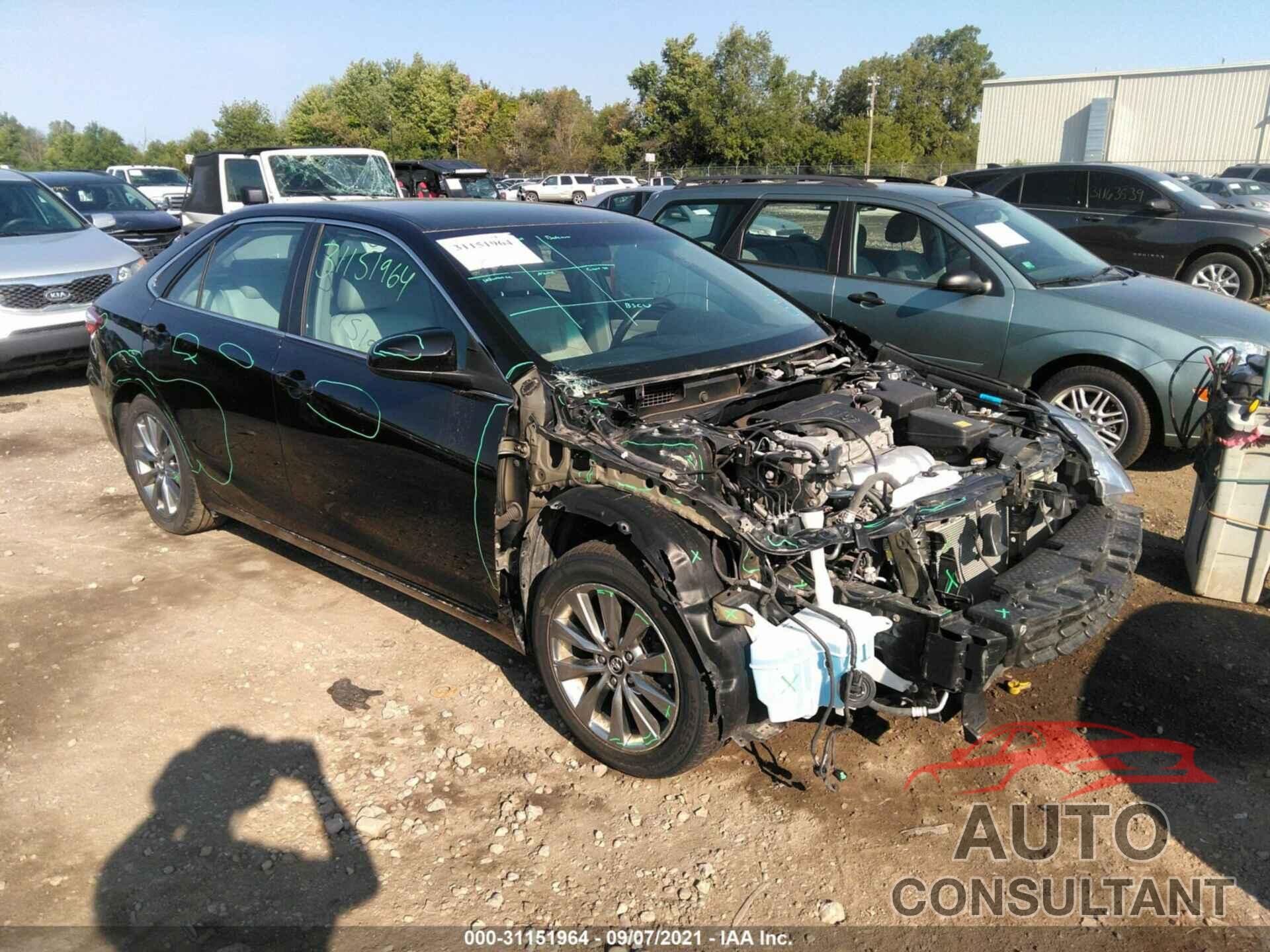 TOYOTA CAMRY 2016 - 4T4BF1FK5GR584468