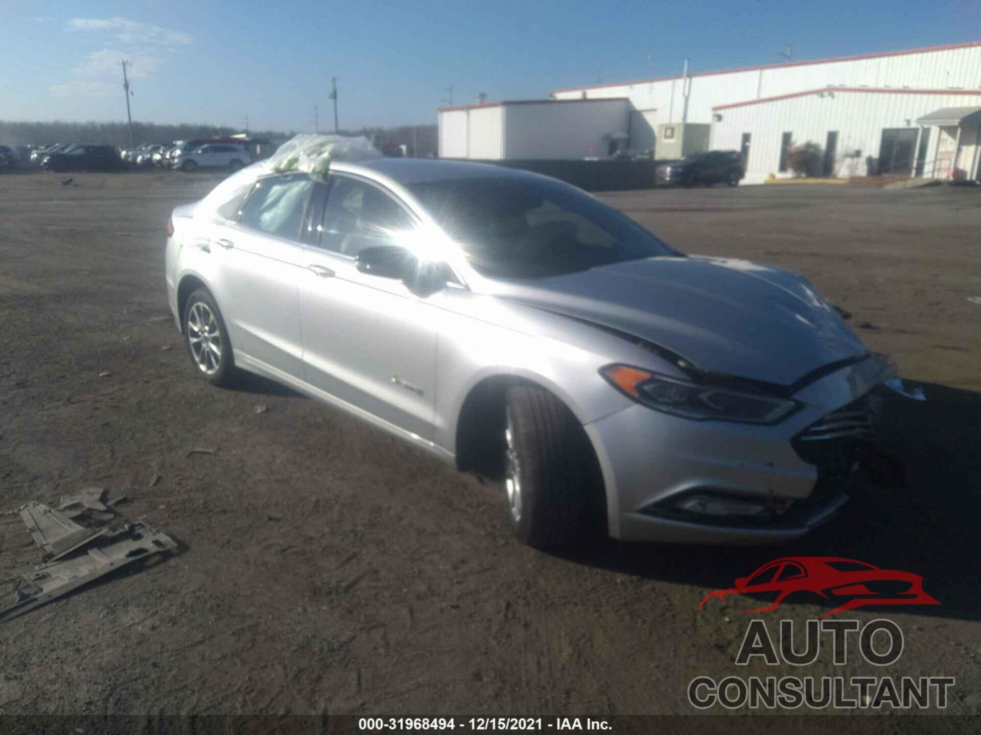 FORD FUSION 2017 - 3FA6P0LU5HR403395