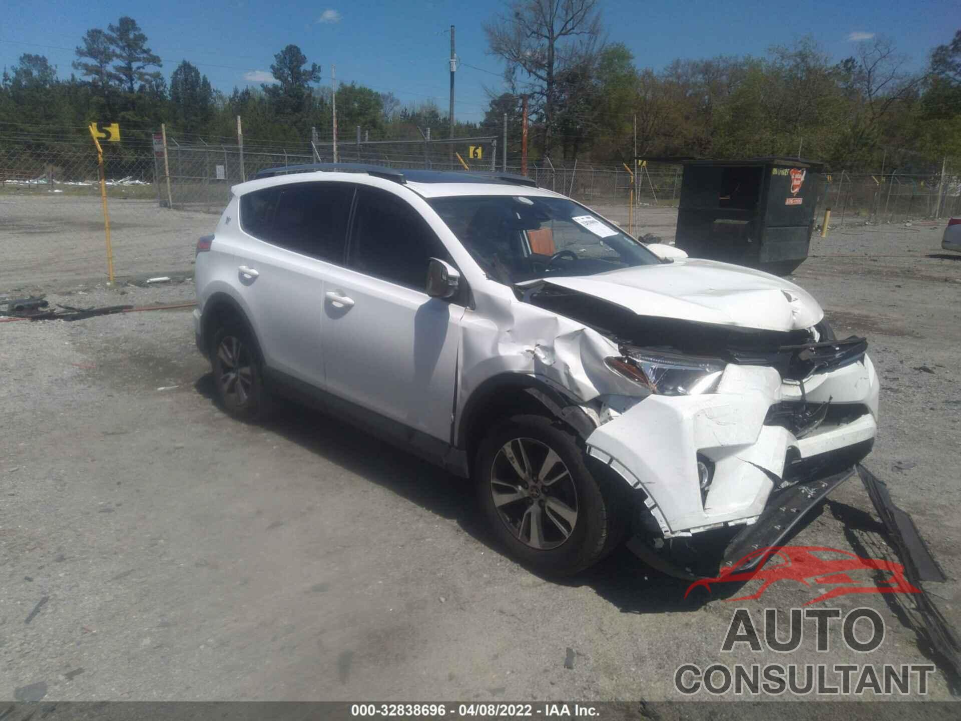 TOYOTA RAV4 2017 - JTMWFREVXHJ104020