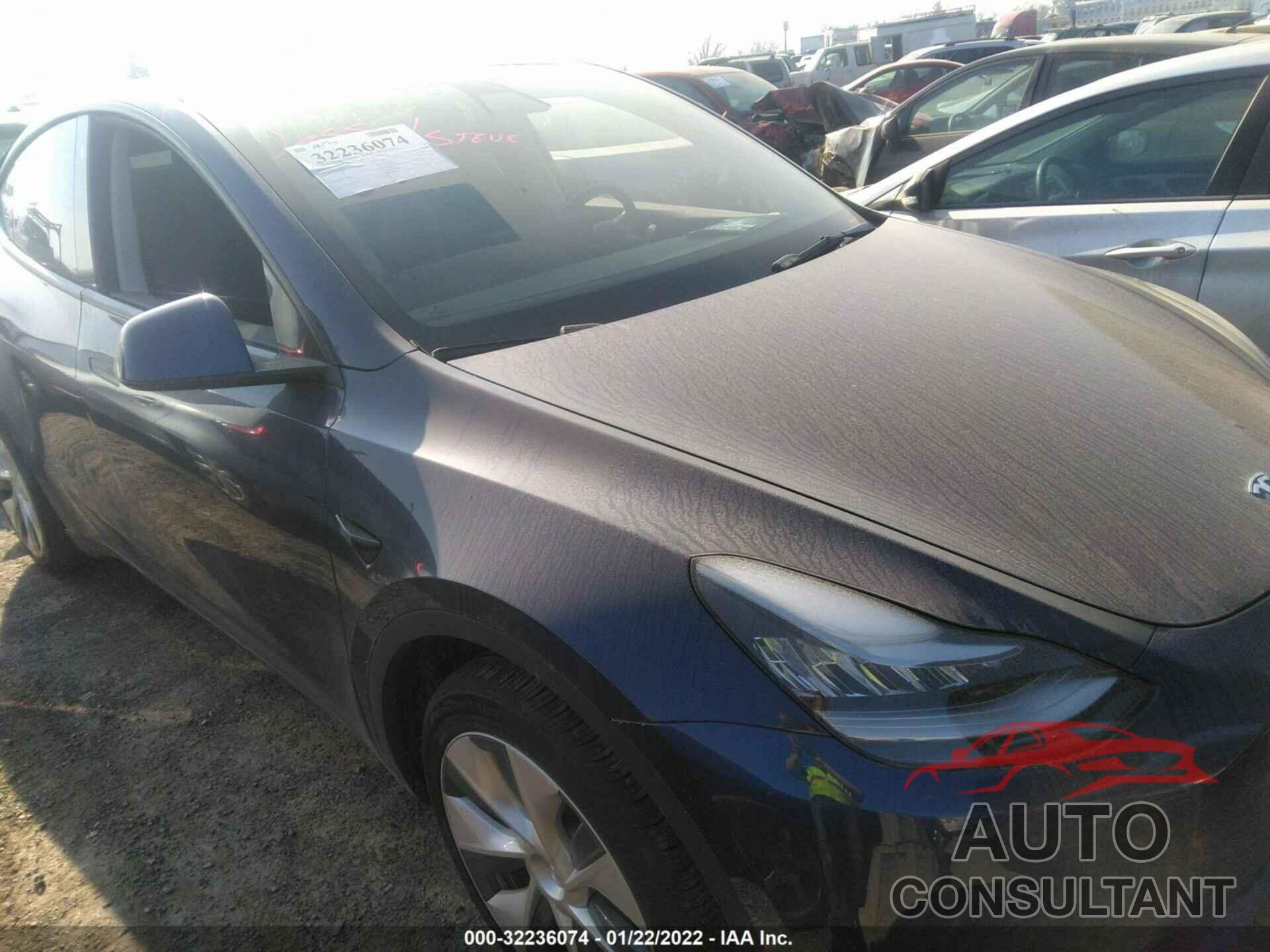 TESLA MODEL Y 2021 - 5YJYGAED6MF136947