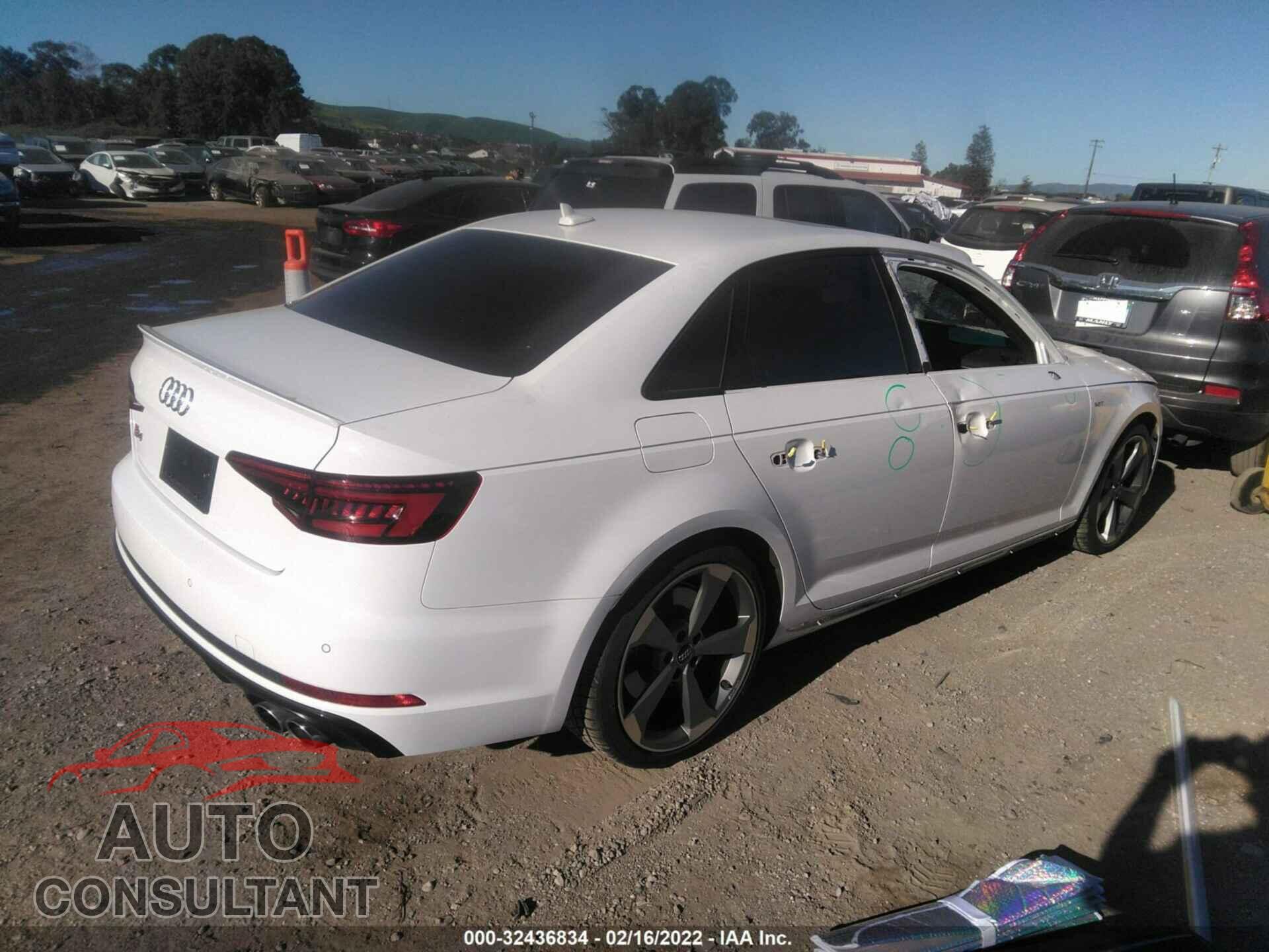 AUDI S4 2018 - WAUB4AF43JA200036